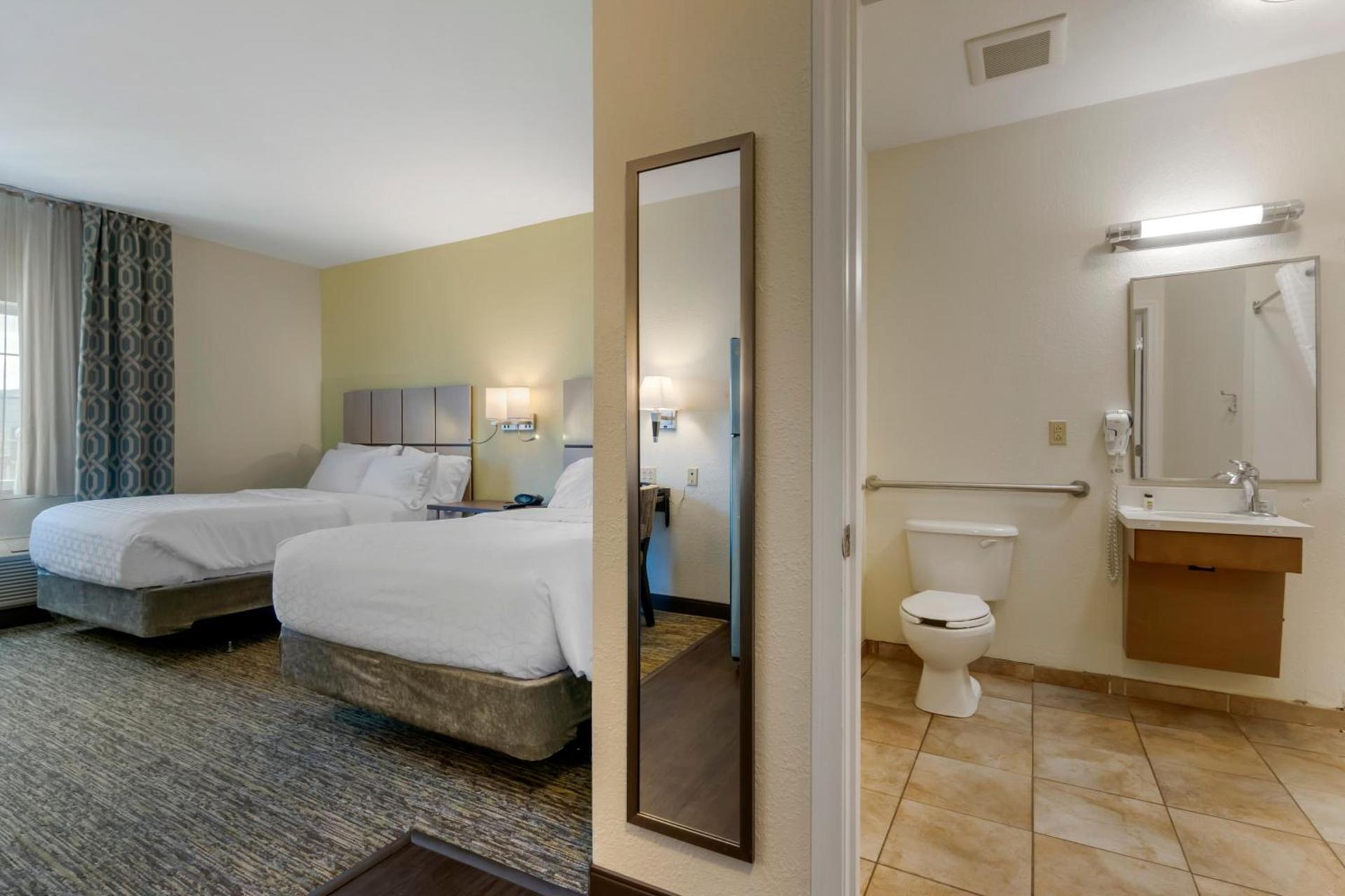 Candlewood Suites Reading by IHG photo 28