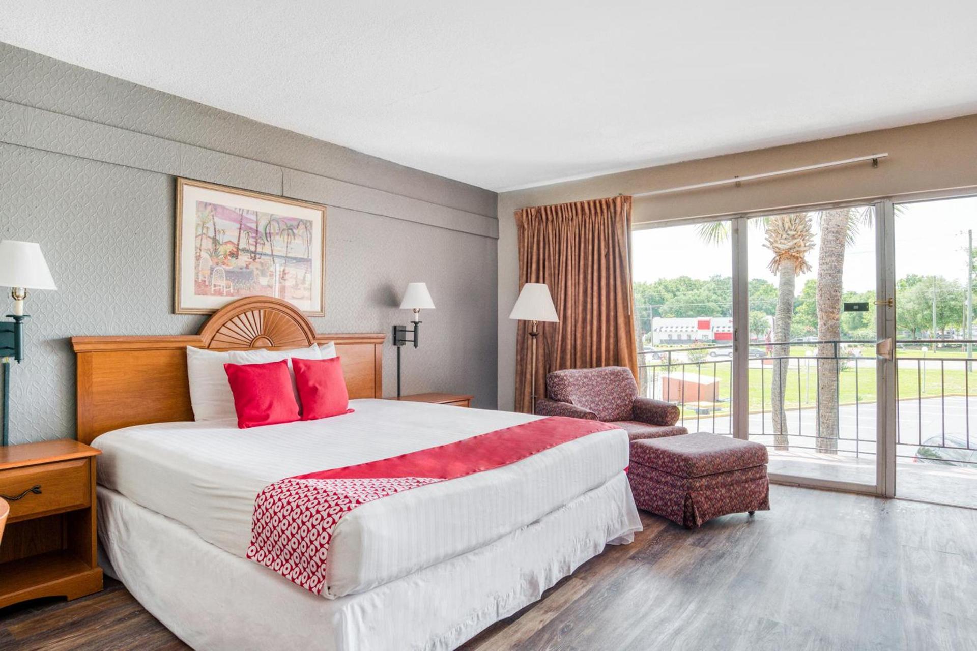 OYO Hotel Mustang Silver Spring FL photo 21