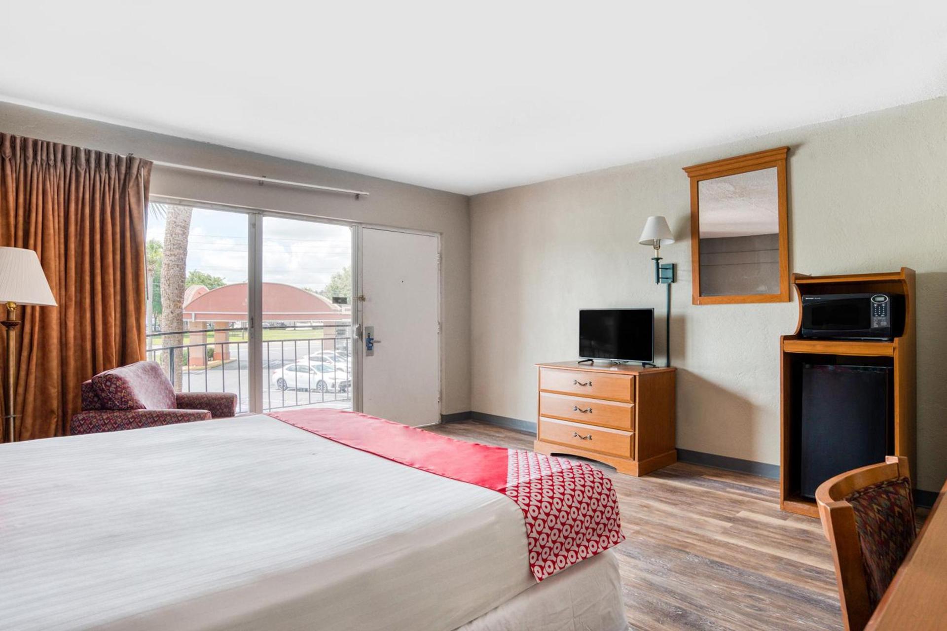 OYO Hotel Mustang Silver Spring FL photo 19