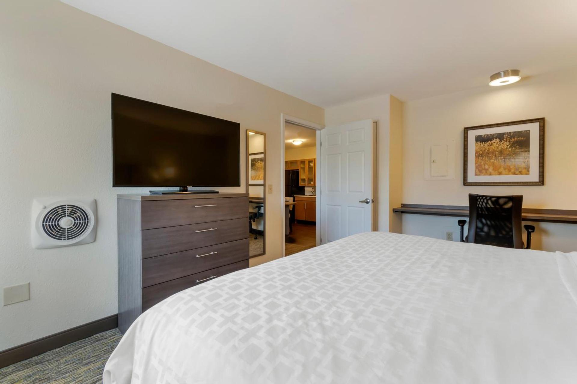 Candlewood Suites Reading by IHG photo 26