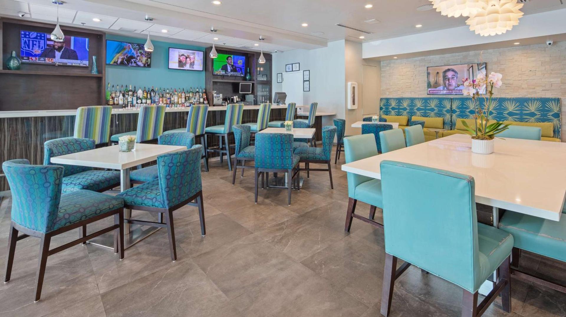 Best Western Plus Oceanside Inn photo 10