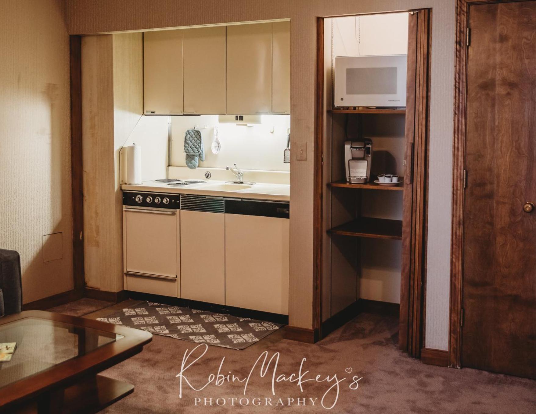 Hotel Phillips photo 85