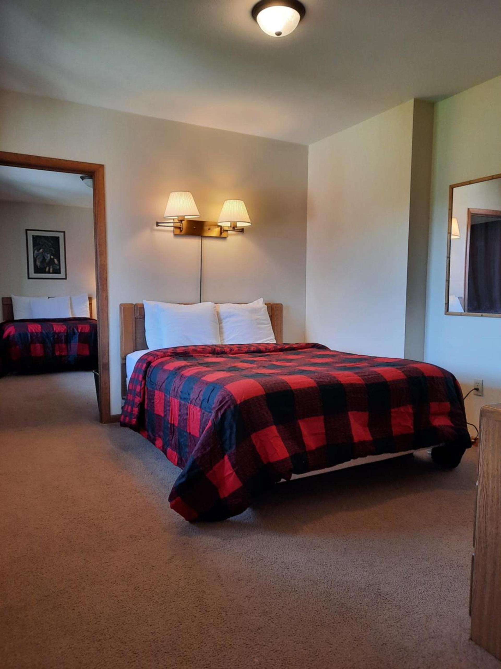 North Ironwood Acres - Black River Lodge photo 58