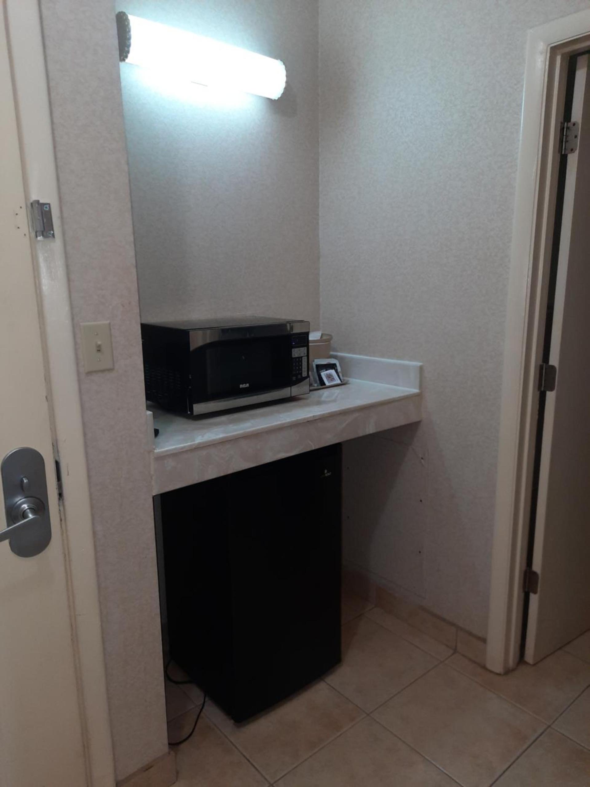 Quality Inn & Suites Grants - I-40 photo 10
