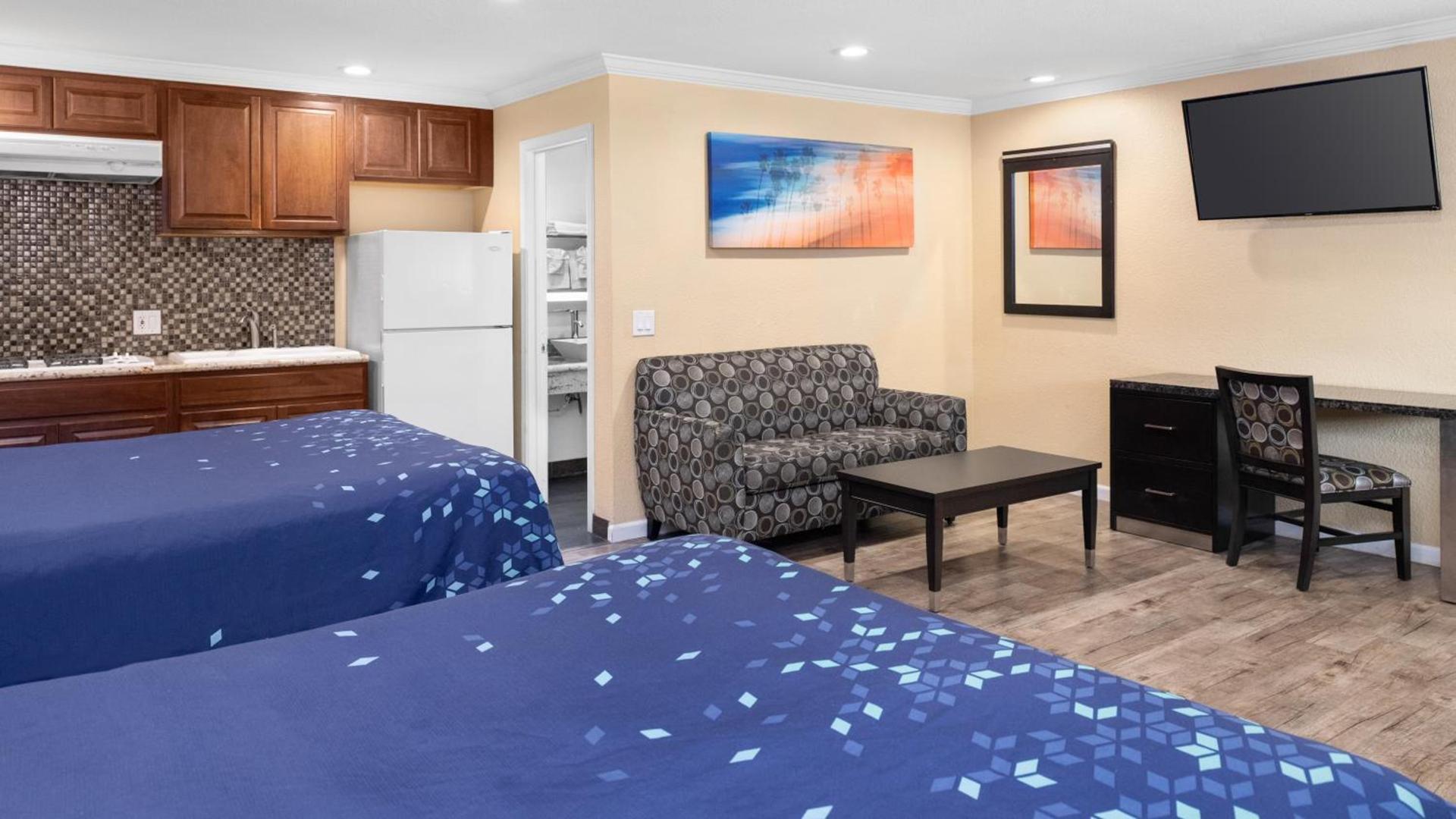 Scandia Motel photo 23
