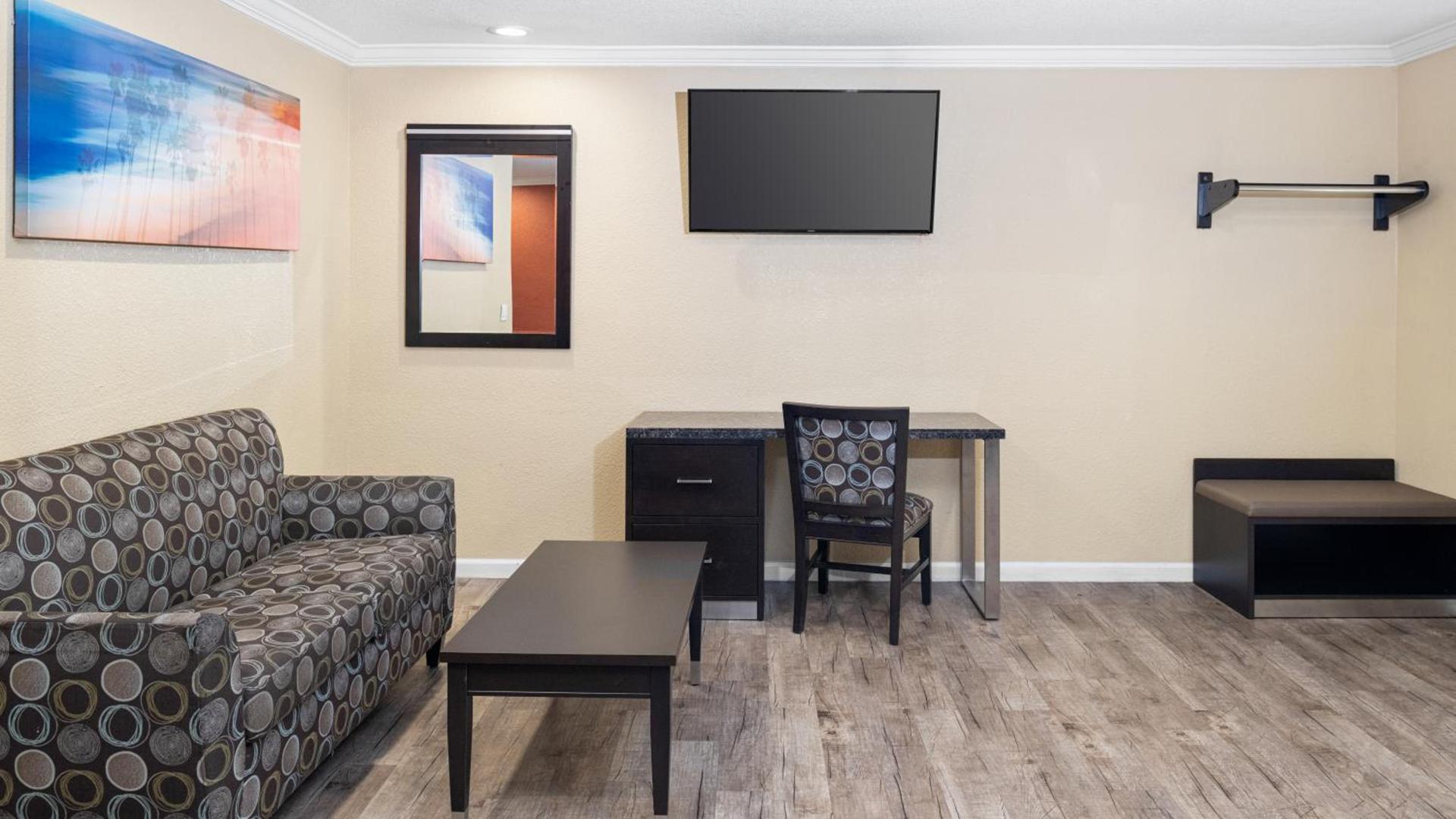 Scandia Motel photo 20