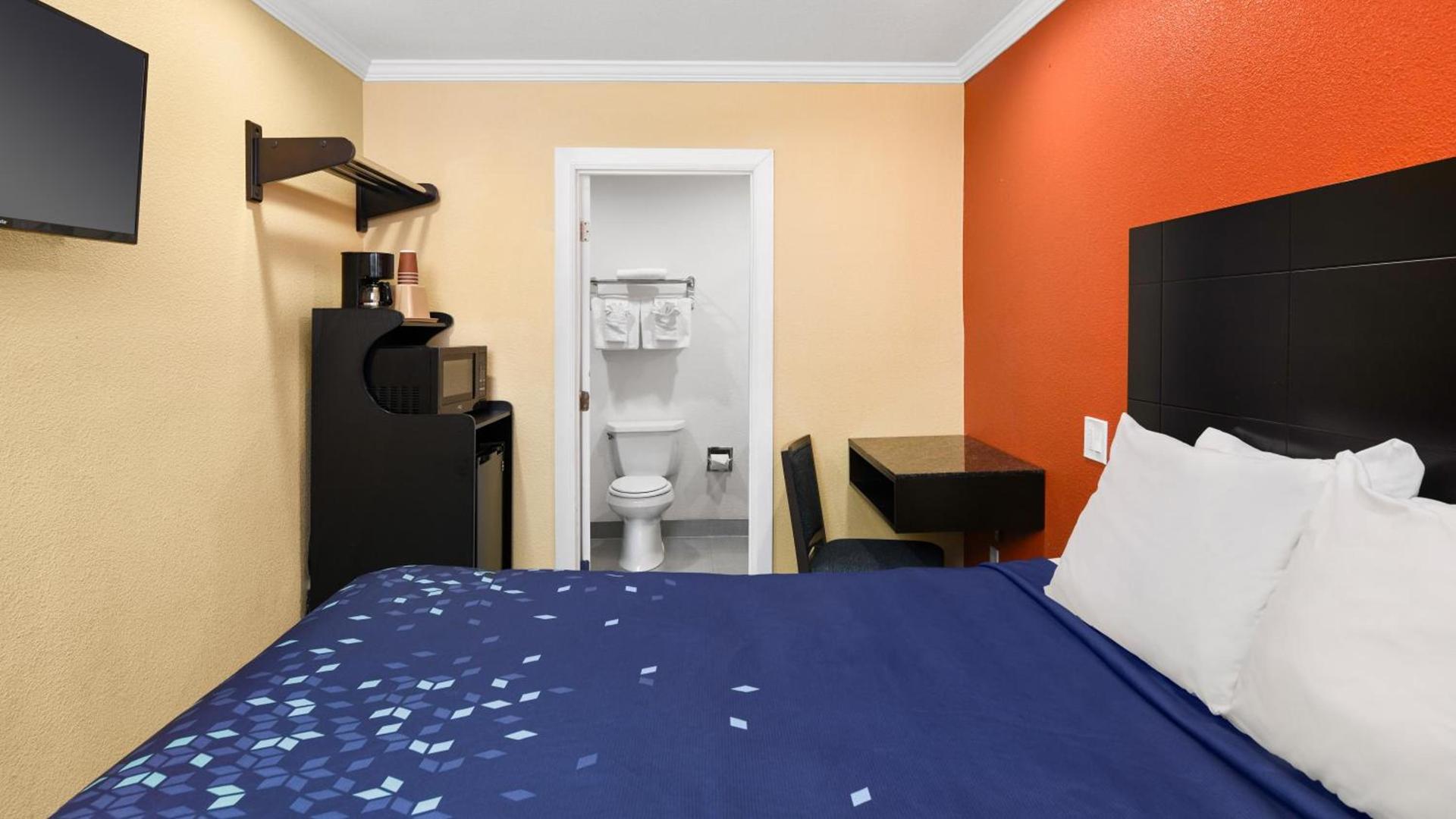 Scandia Motel photo 17