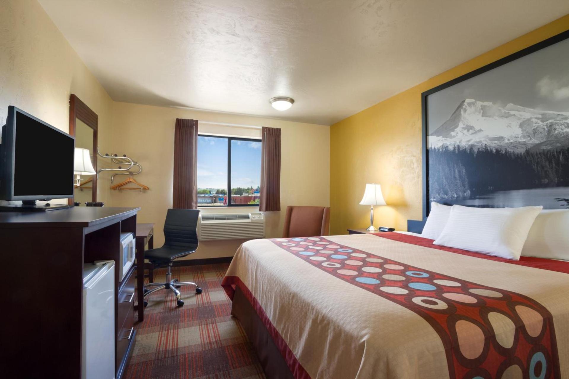 Super 8 by Wyndham Kennewick photo 32