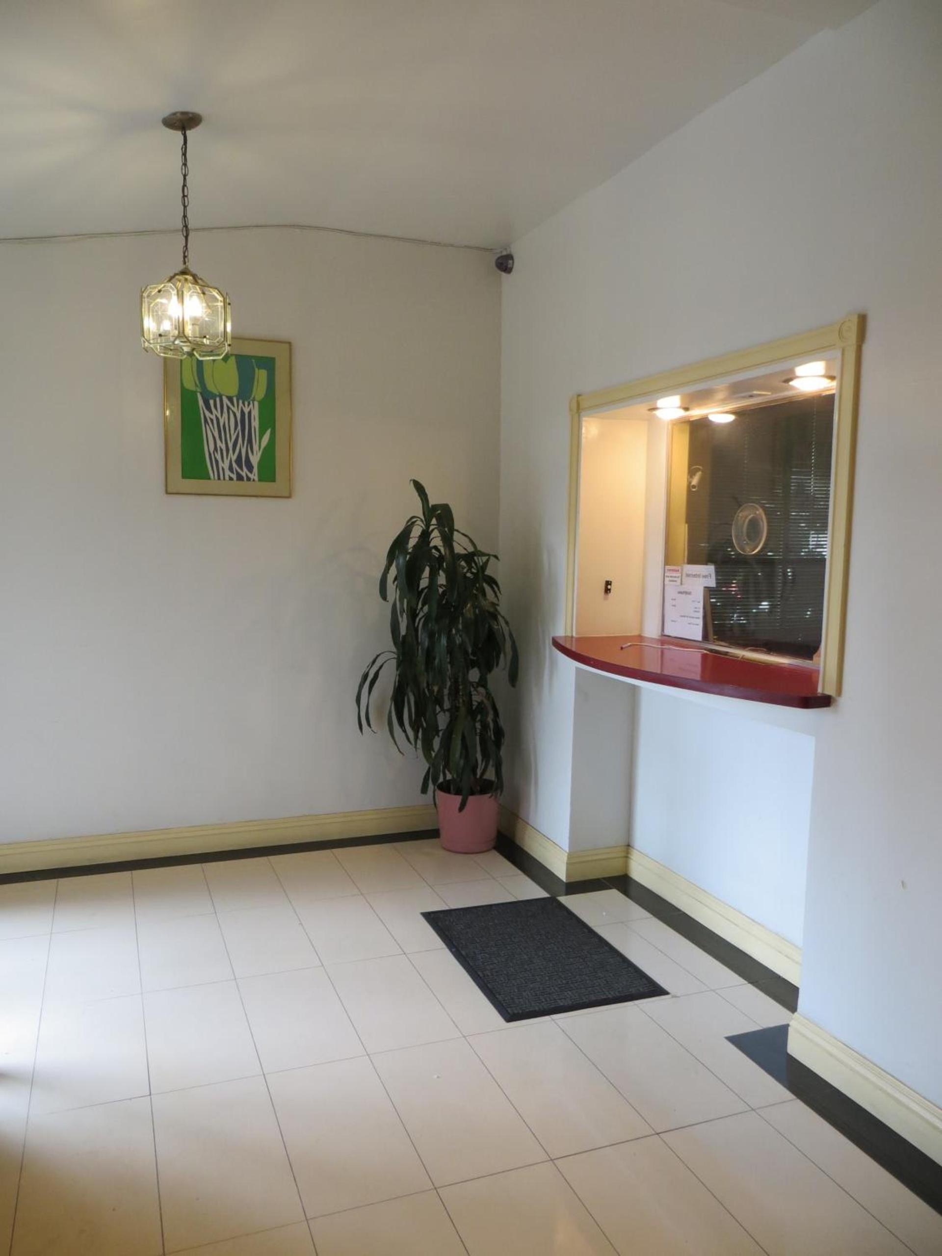 Jet Inn photo 17