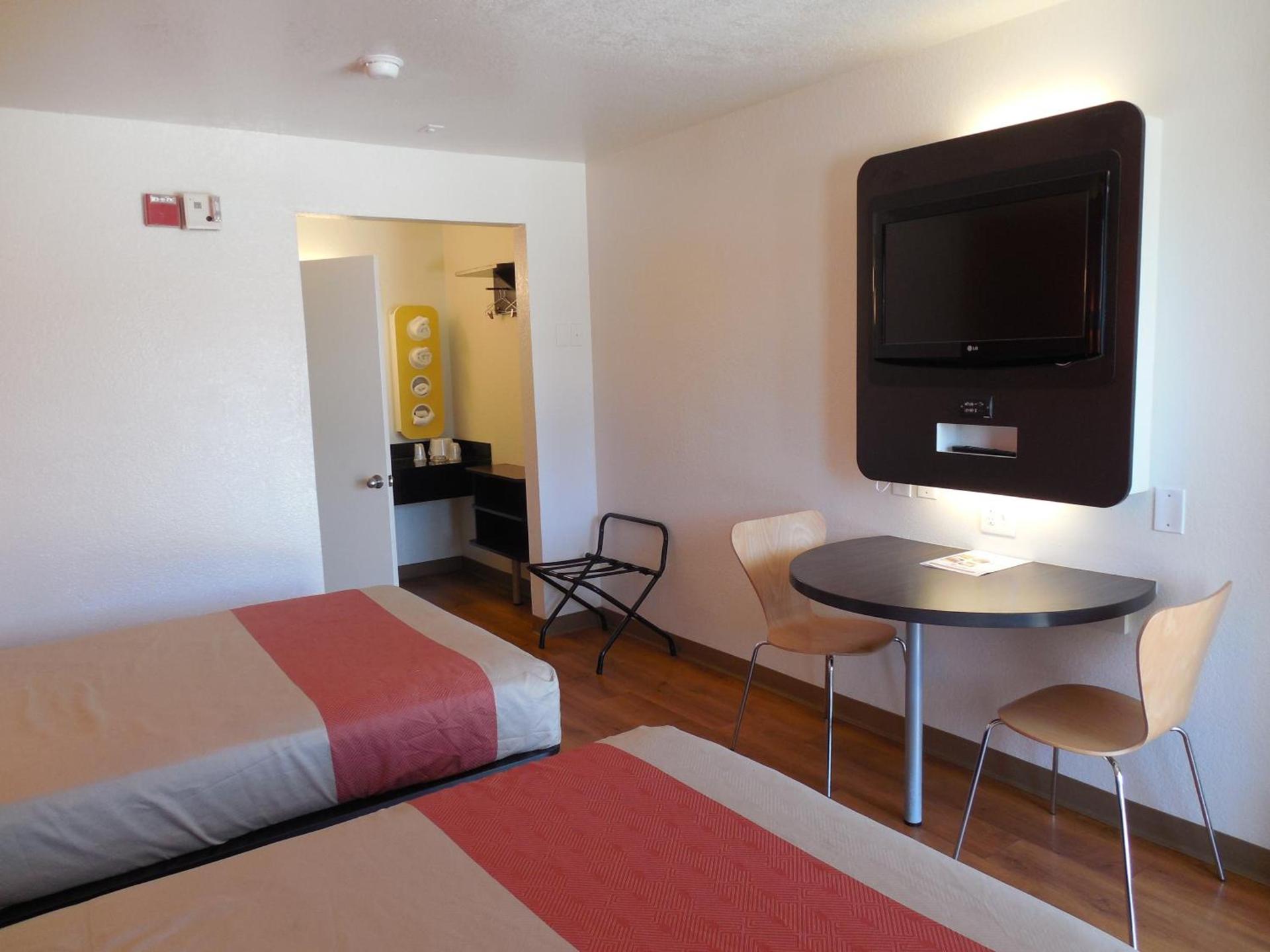 Motel 6-Chula Vista, CA - San Diego photo 23