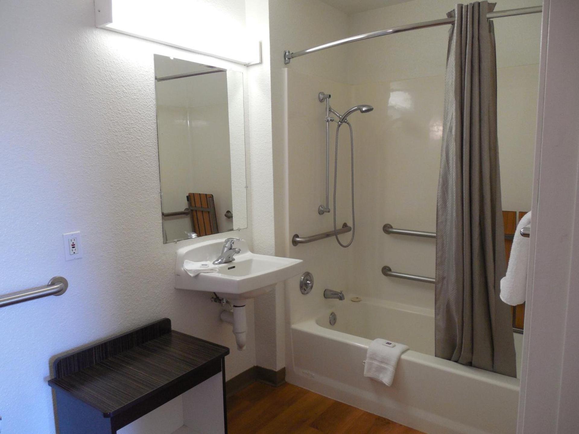 Motel 6-Chula Vista, CA - San Diego photo 25