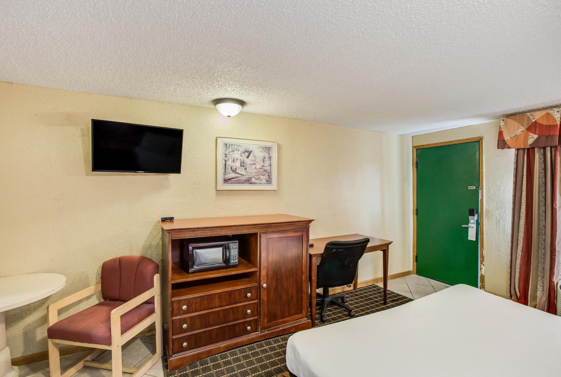 Knights Inn Ashland photo 5