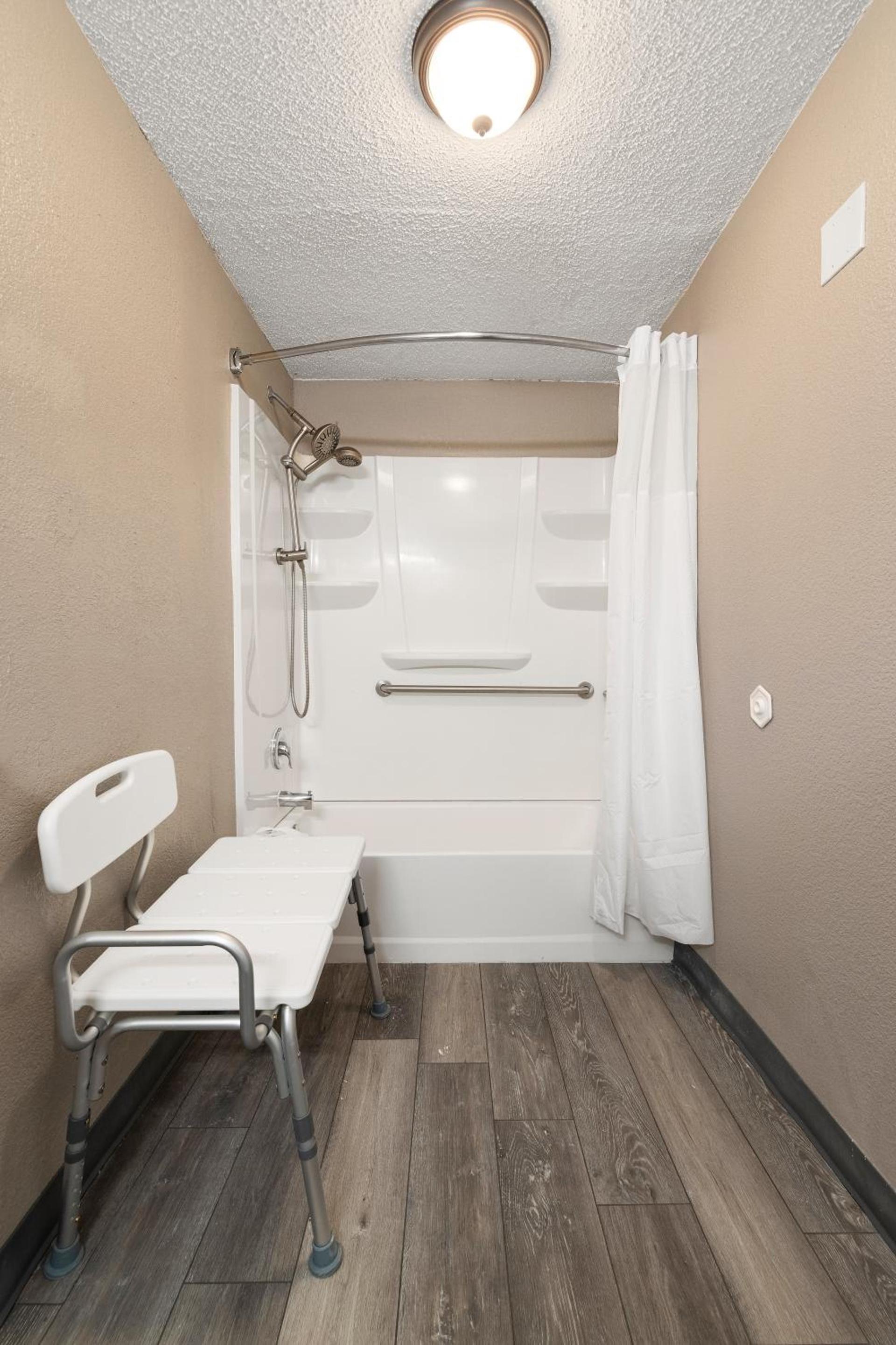 Studio 6 Tucson, AZ - North photo 25
