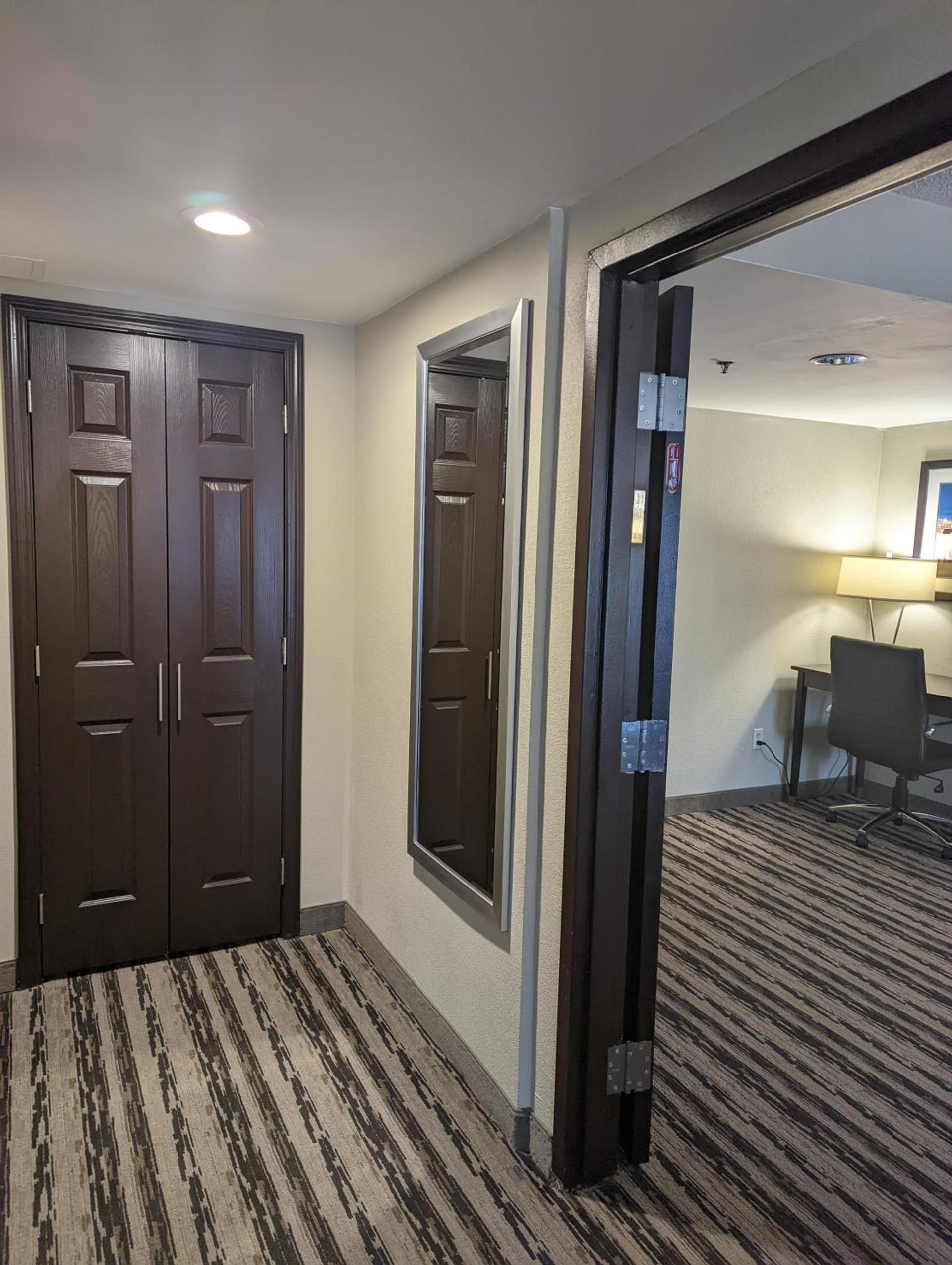 Holiday Inn Harrisburg East by IHG photo 20