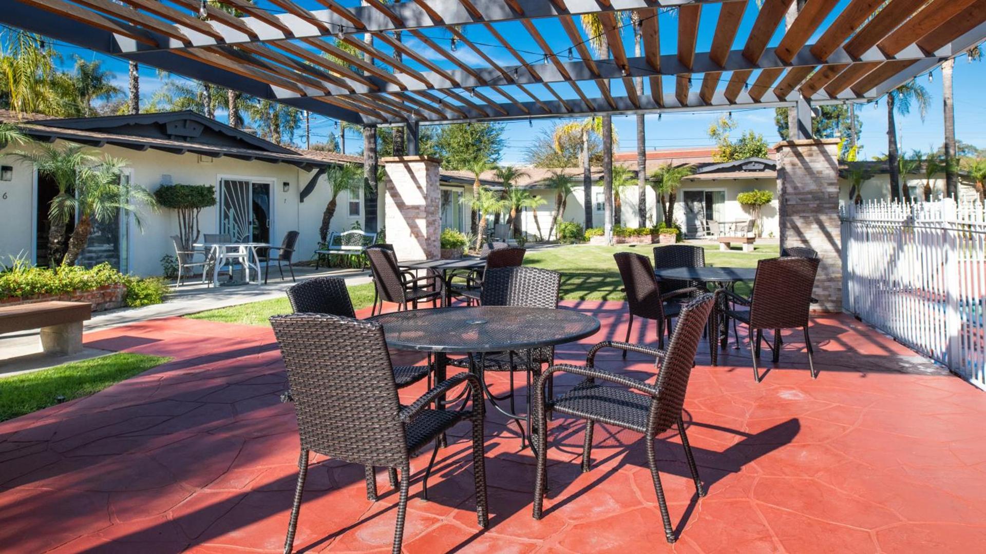 Fallbrook Country Inn photo 21
