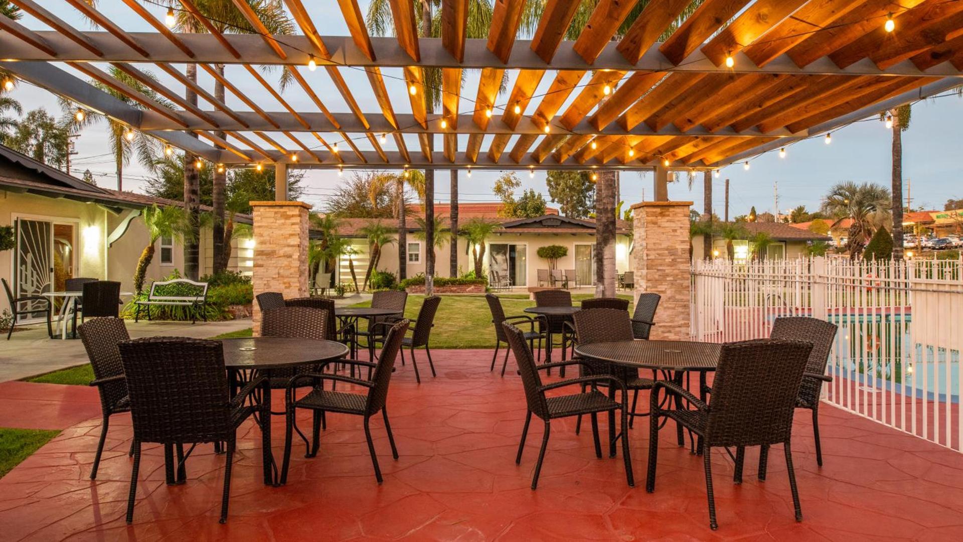 Fallbrook Country Inn photo 24