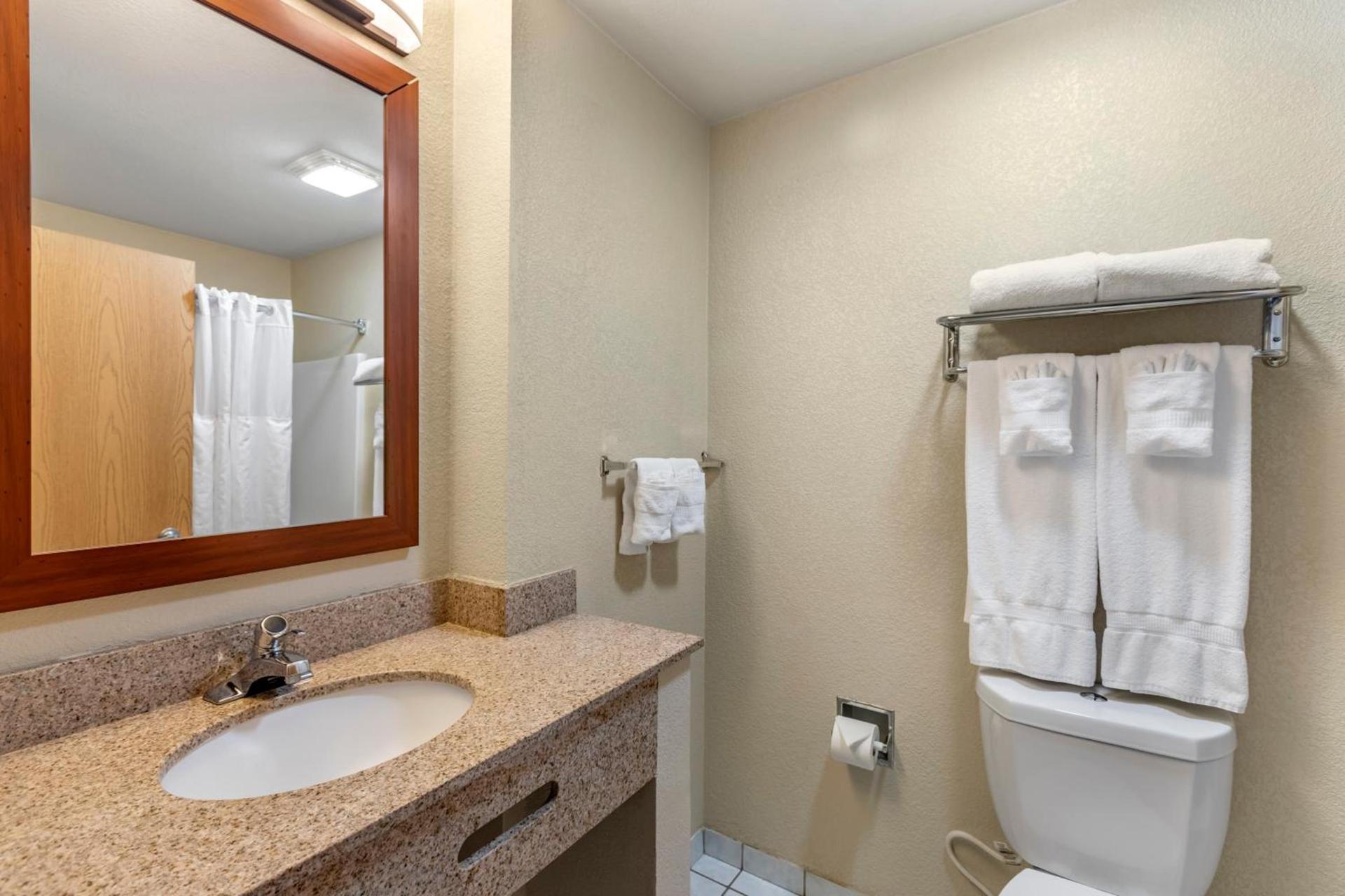 Comfort Inn & Suites Greeley photo 31