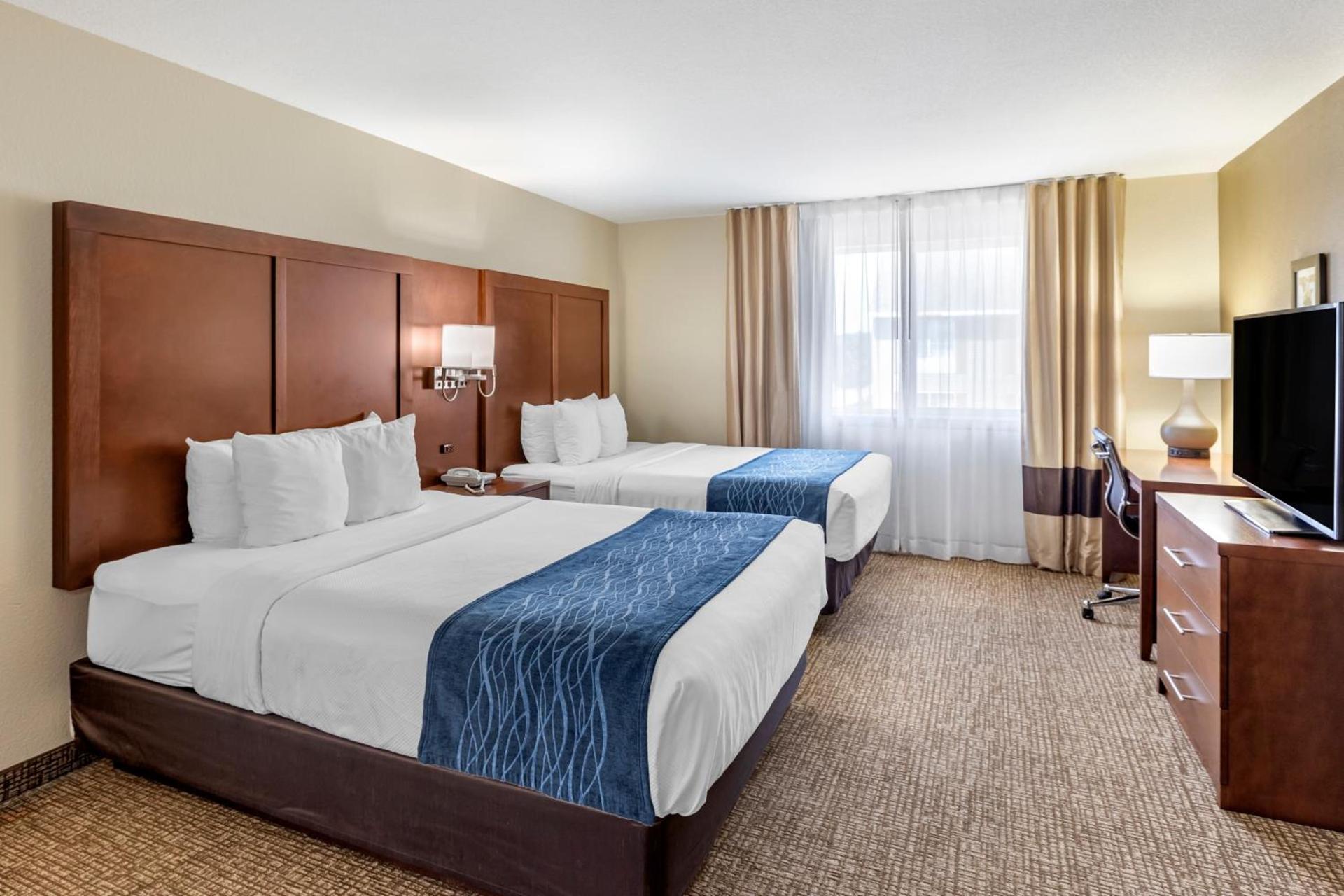 Comfort Inn & Suites Greeley photo 32