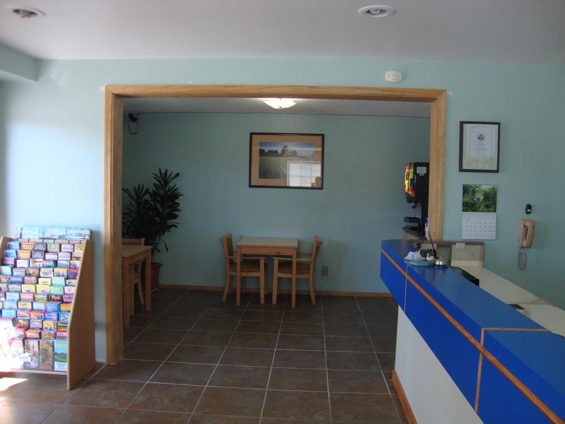 Pine Tree inn photo 7