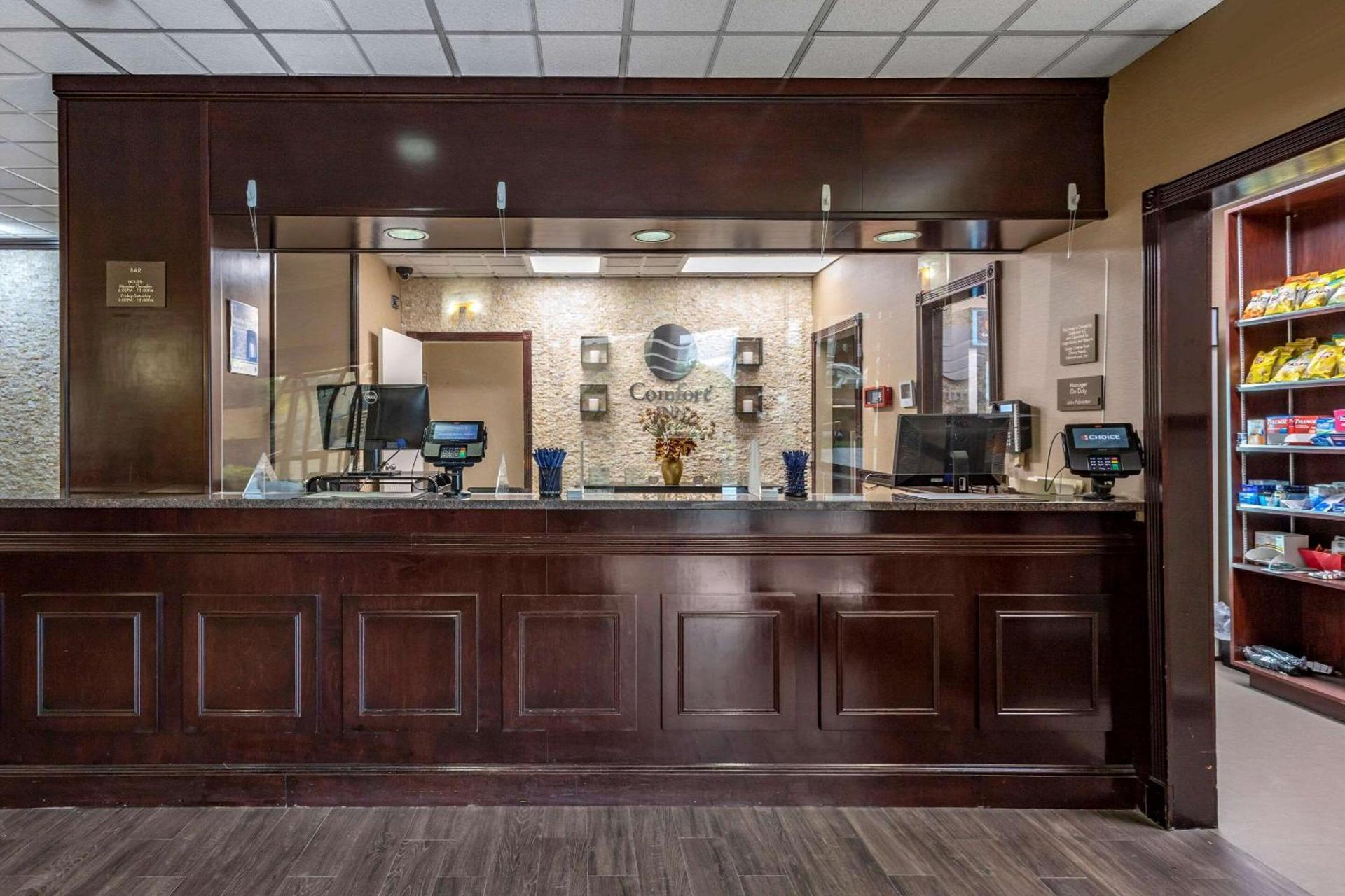 Comfort Inn Syosset-Long Island photo 4