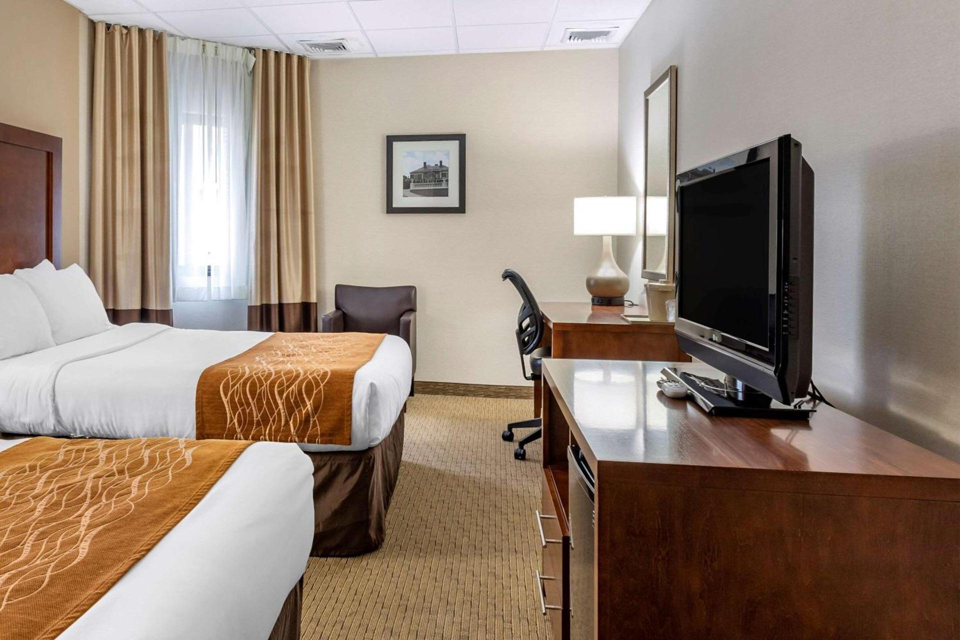 Comfort Inn Syosset-Long Island photo 16