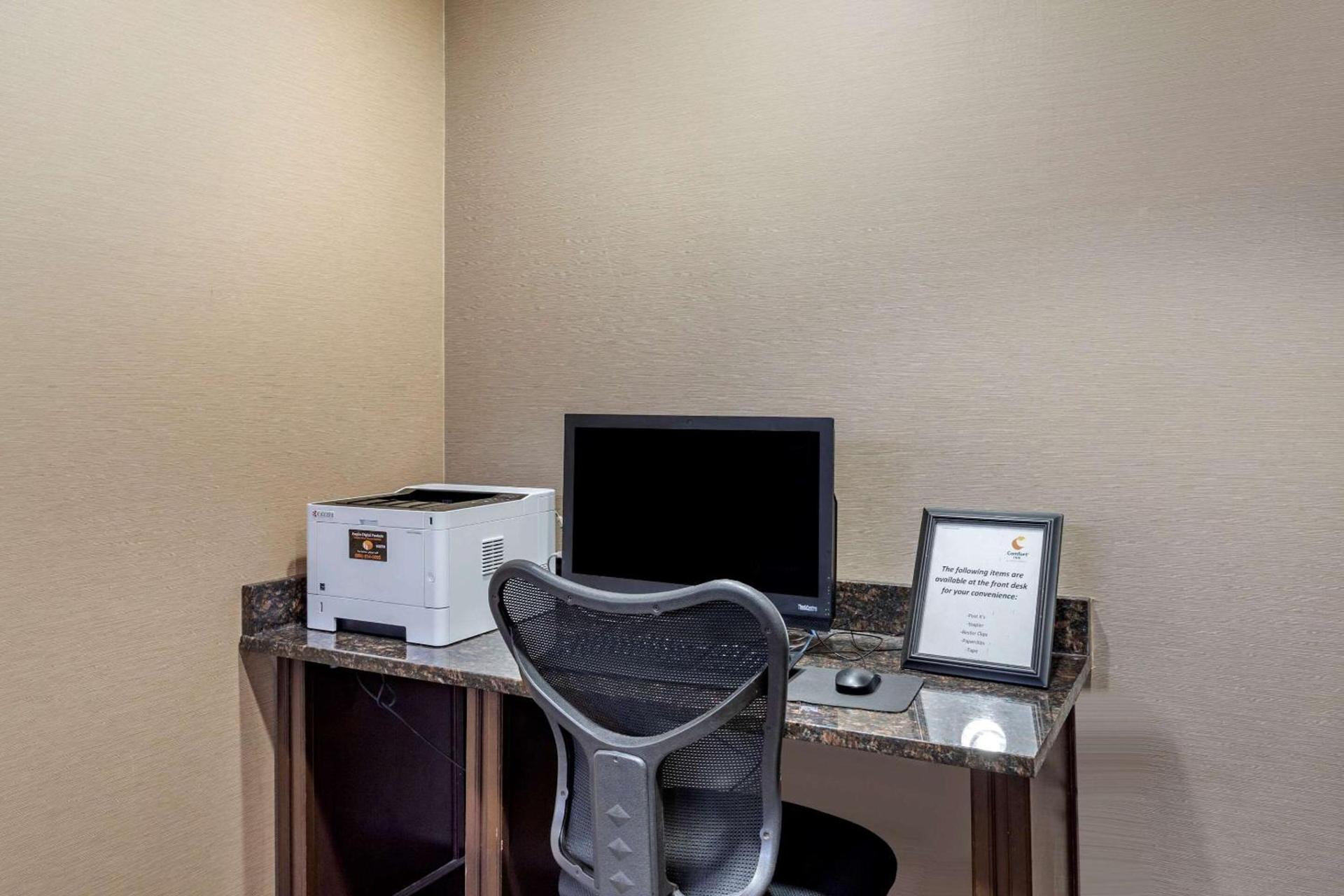 Comfort Inn Syosset-Long Island photo 40