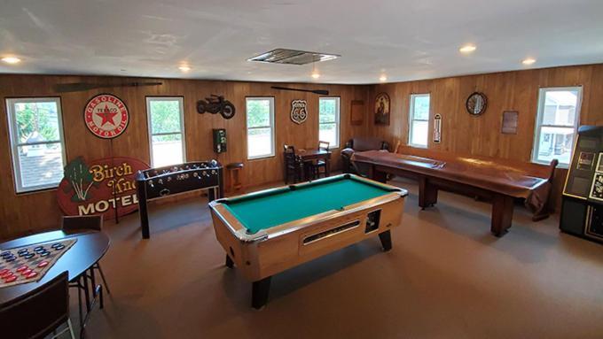 Birch Knoll Motel photo 35