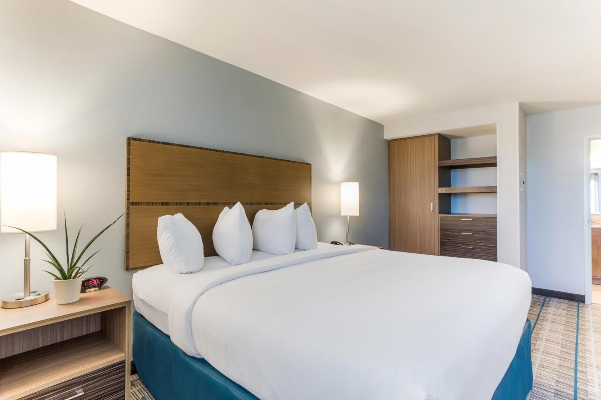 MainStay Suites Murfreesboro photo 51