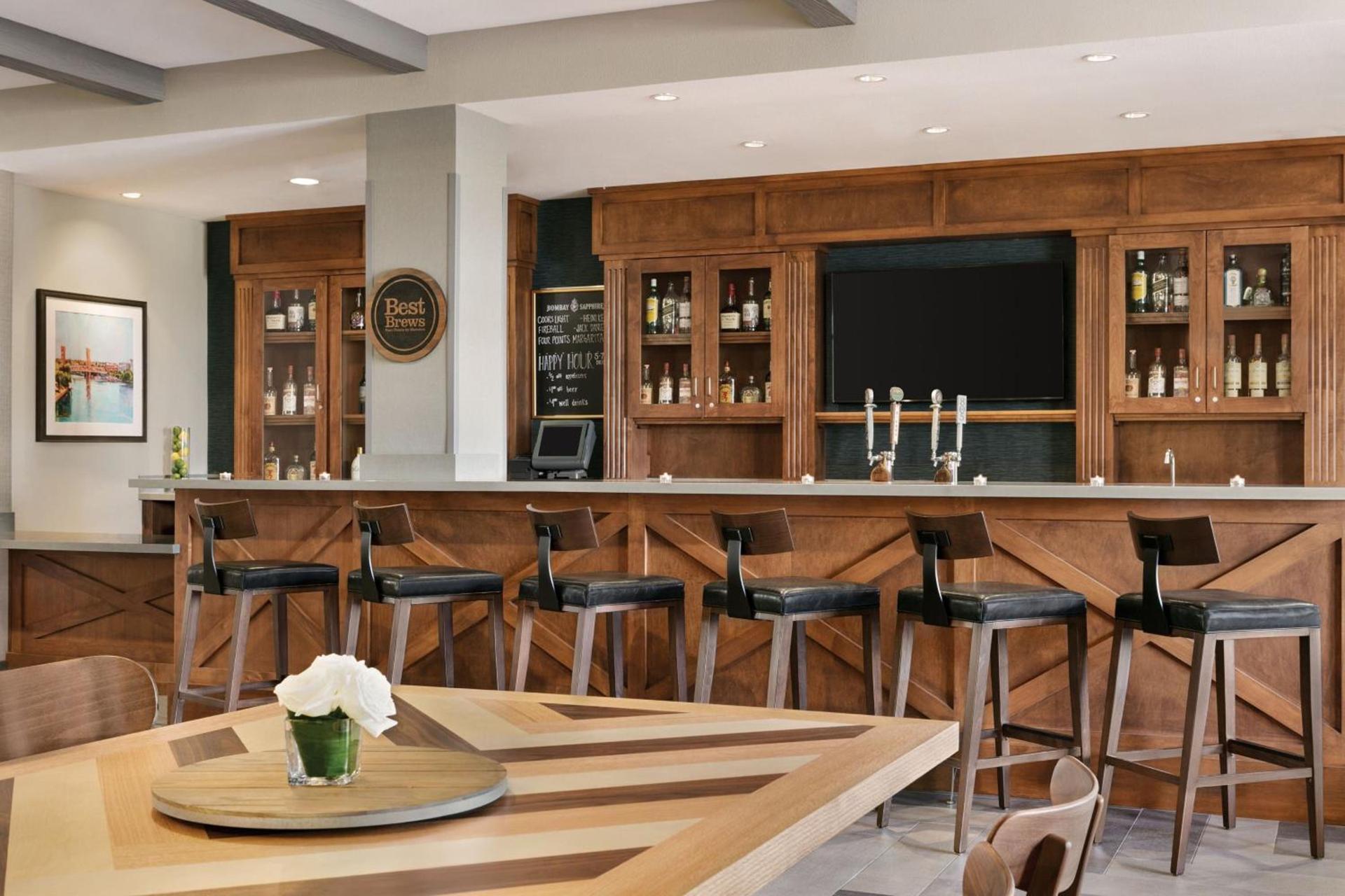 Four Points by Sheraton Sacramento Airport photo 16