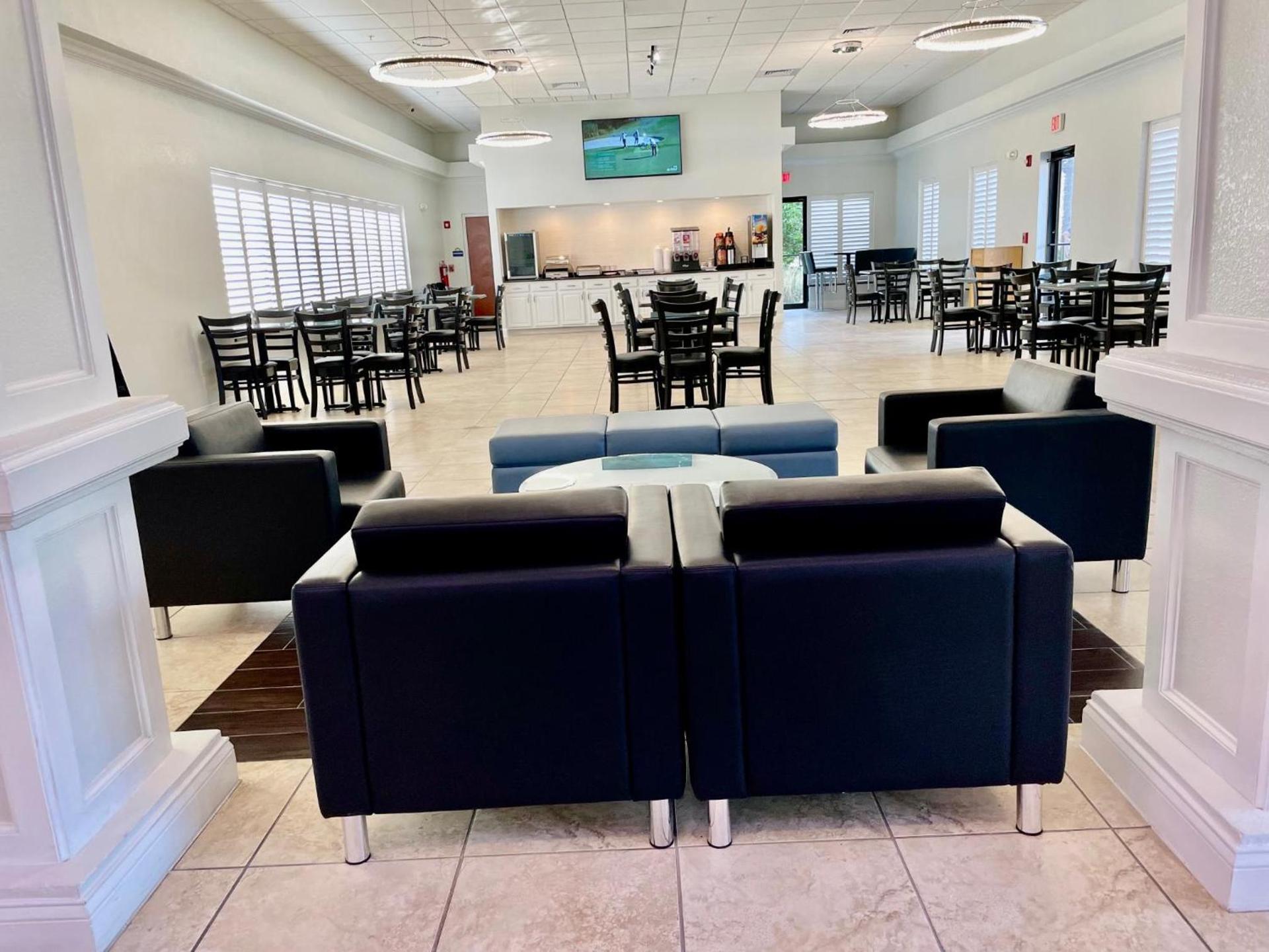 Days Inn & Suites by Wyndham Lakeland photo 61