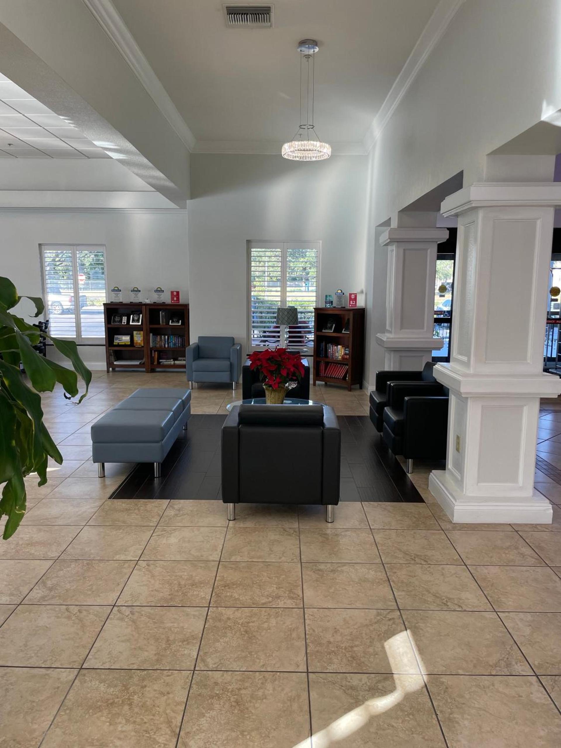 Days Inn & Suites by Wyndham Lakeland photo 93