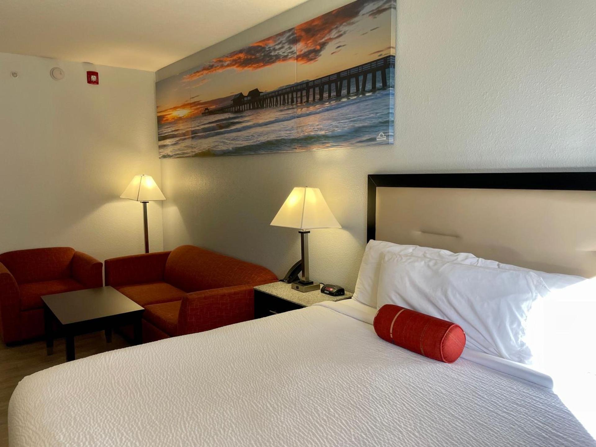 Days Inn & Suites by Wyndham Lakeland photo 84