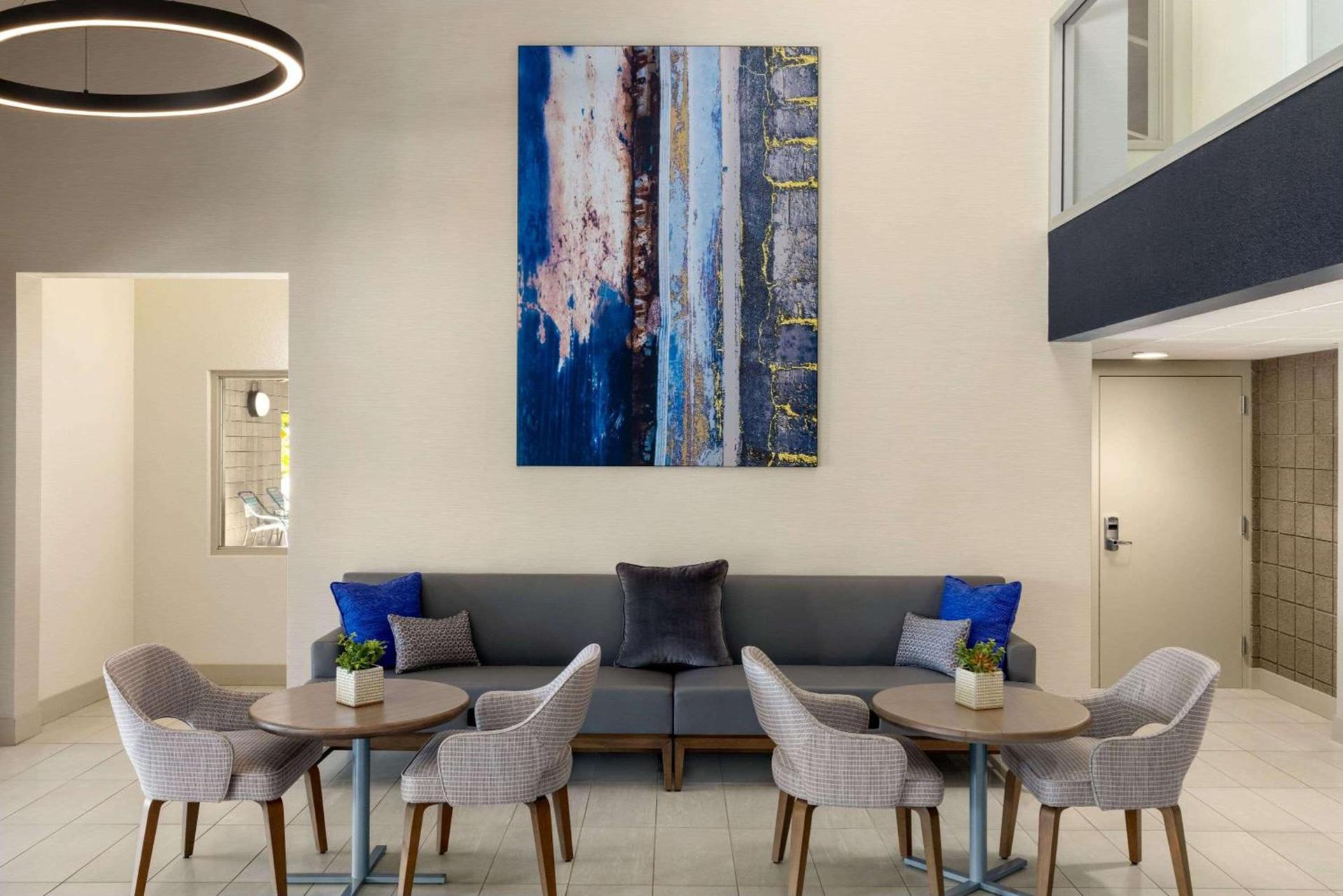 Baymont by Wyndham Owatonna photo 11