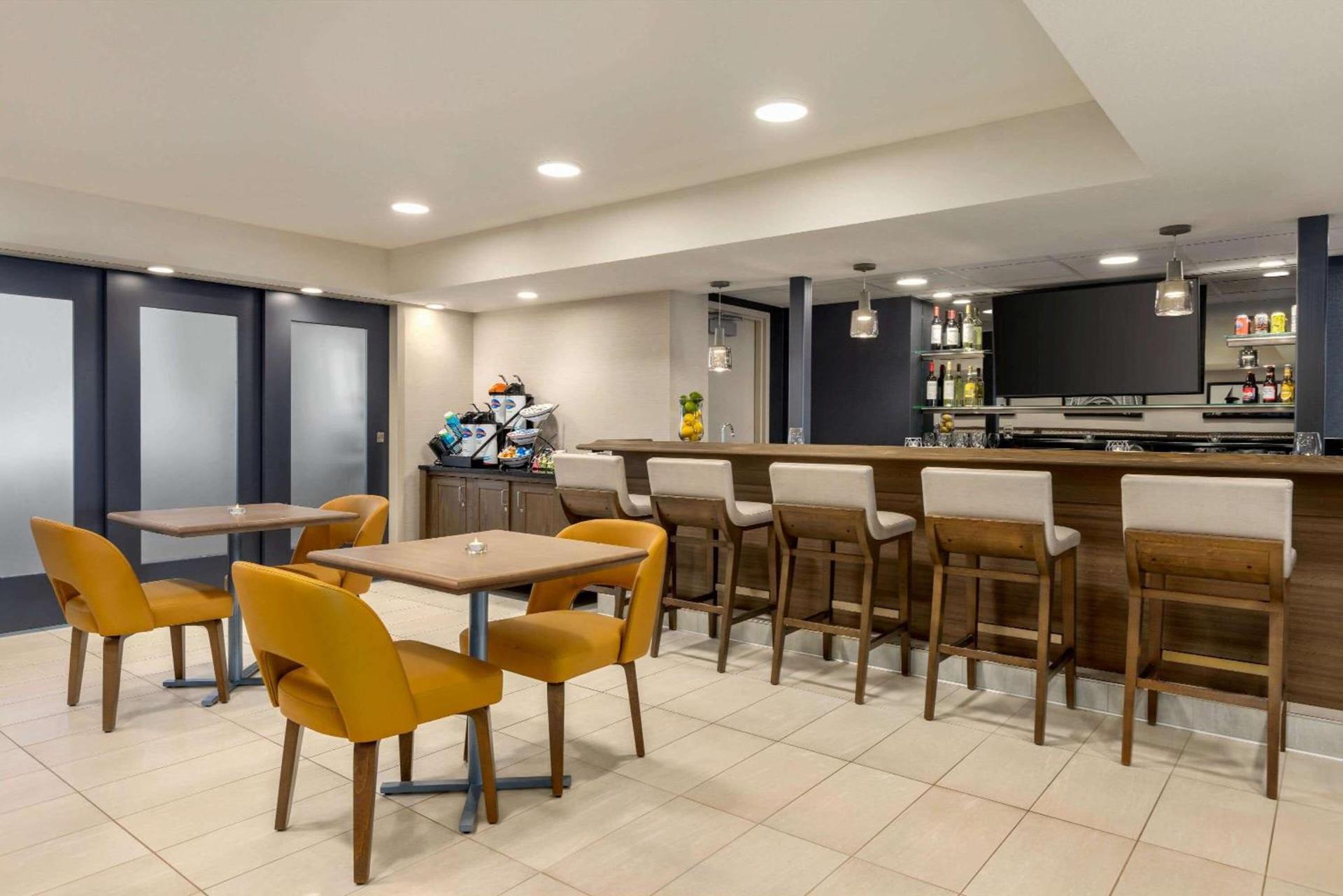 Baymont by Wyndham Owatonna photo 16