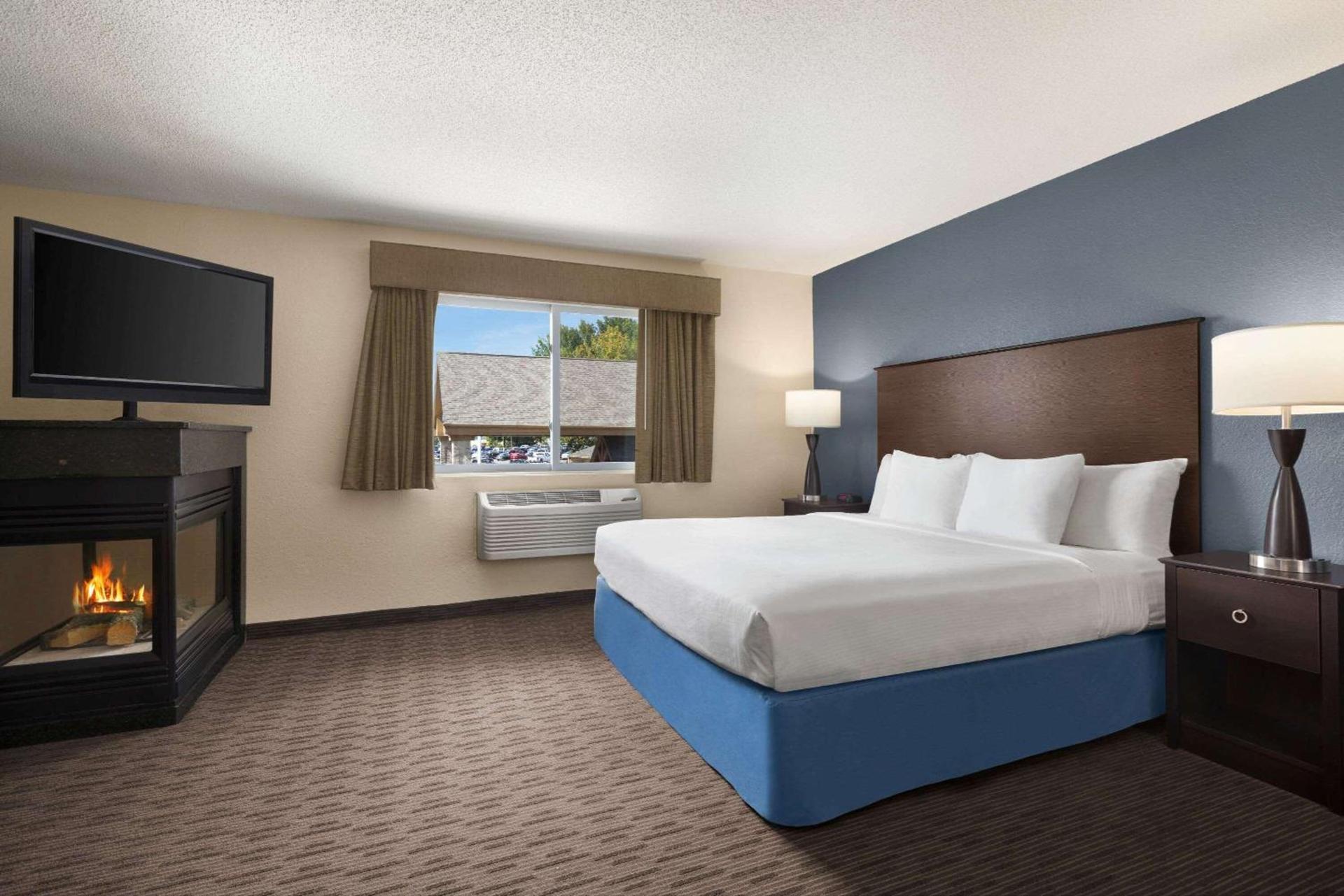 Baymont by Wyndham Owatonna photo 52