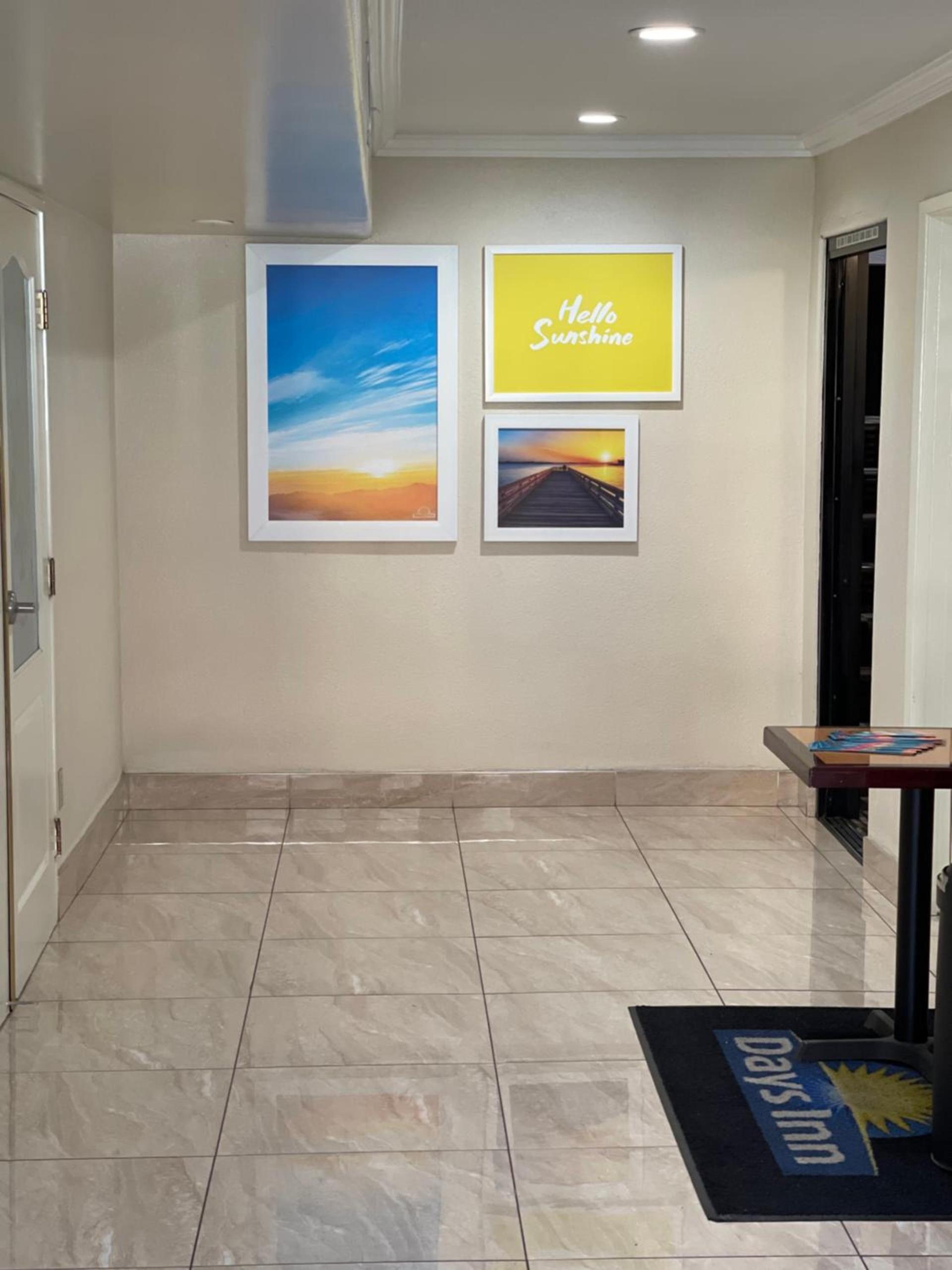 Days Inn by Wyndham Indio photo 29