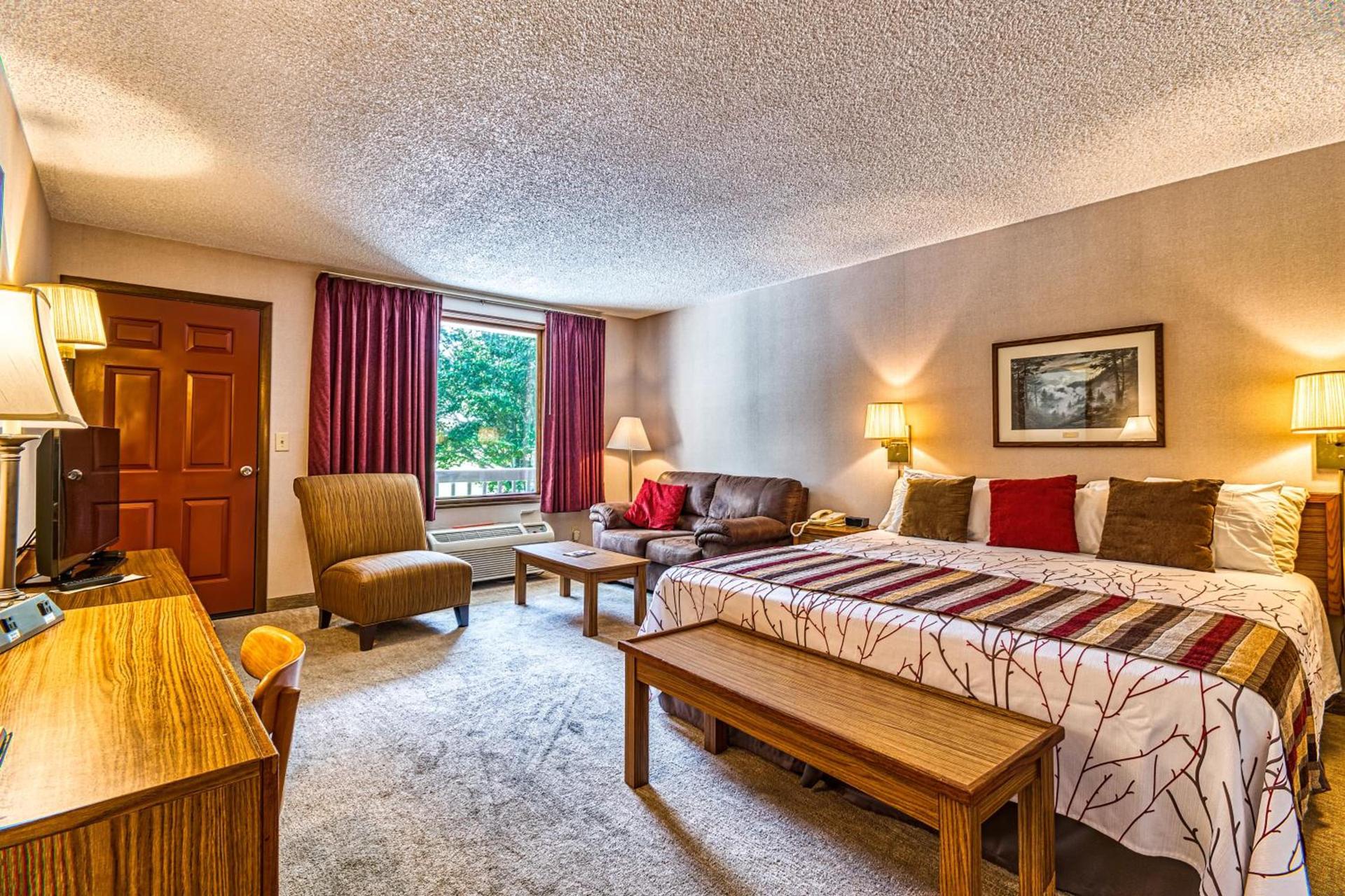 Highland Manor Inn photo 35