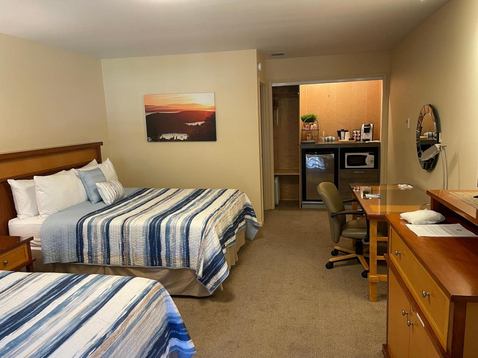 Discovery Inn photo 11
