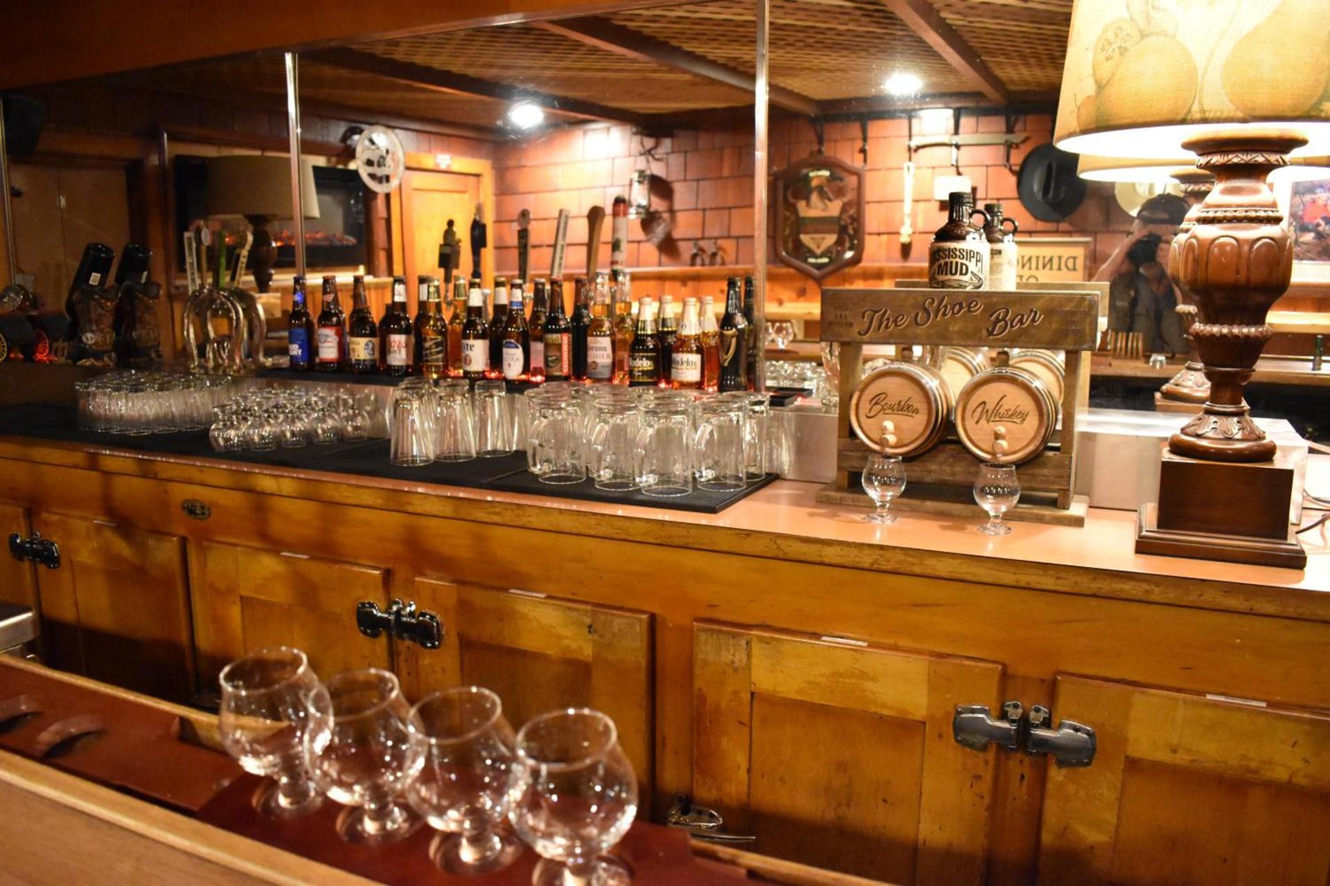 Silver Horseshoe Inn photo 13