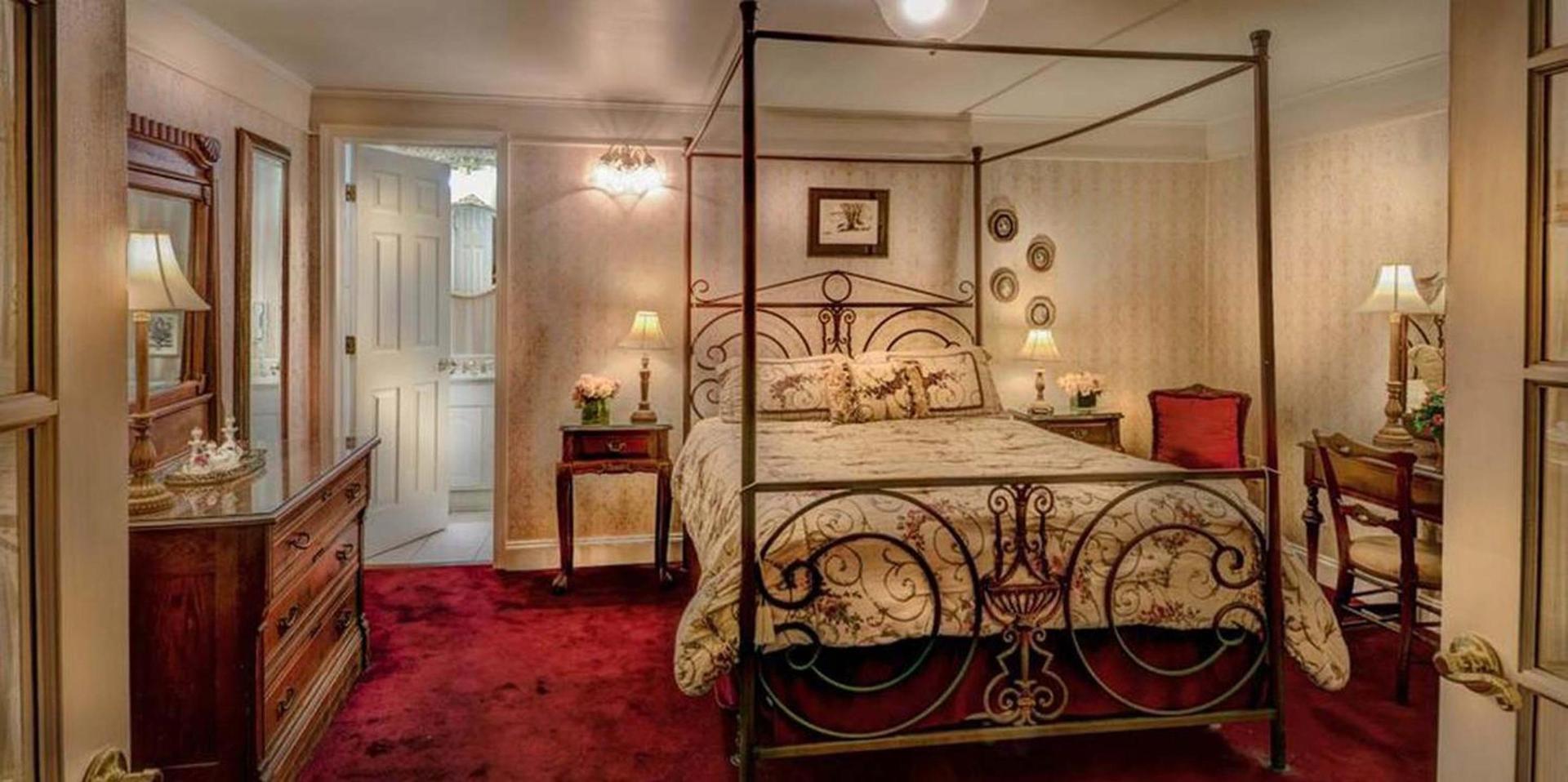 Red Coach Inn photo 76