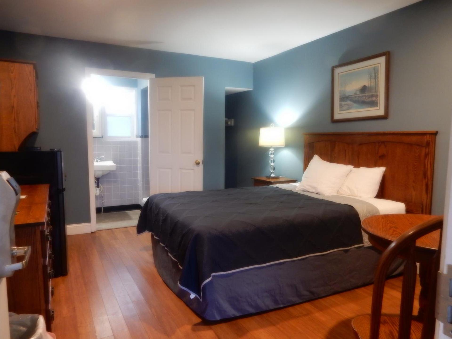 Brown's Motel photo 28