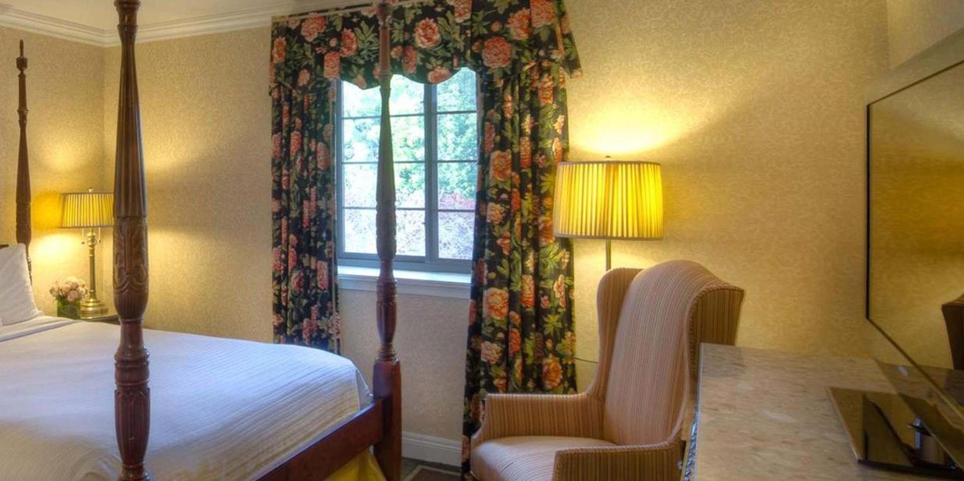 Red Coach Inn photo 80