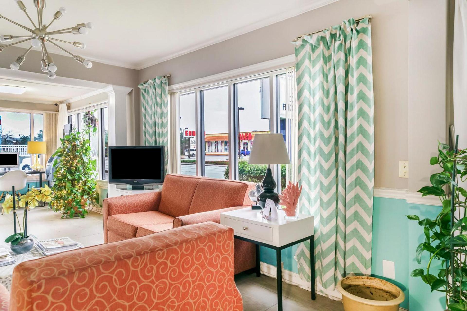 OYO Hotel Myrtle Beach Kings Hwy photo 7