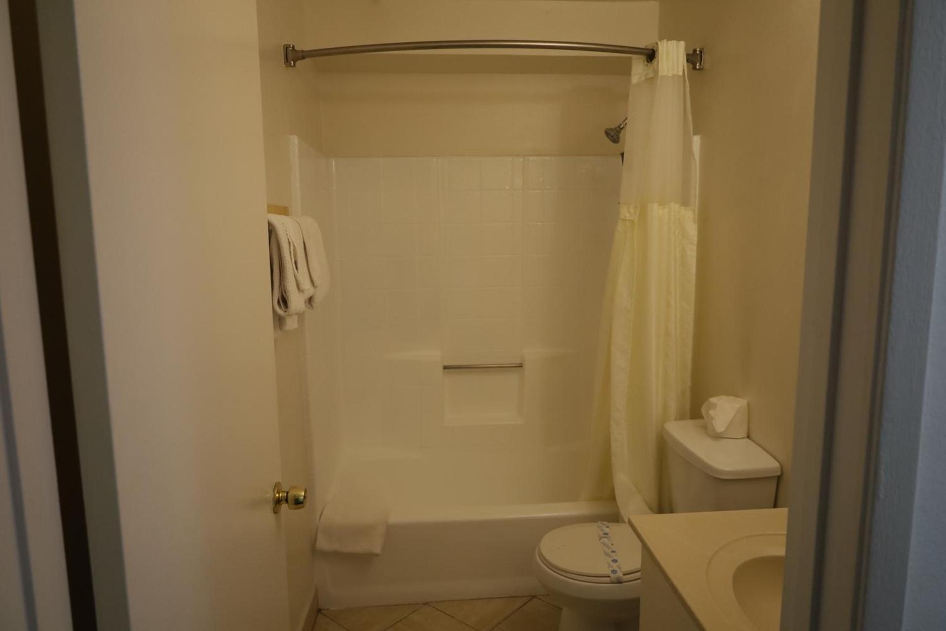 Lambert Inn photo 13