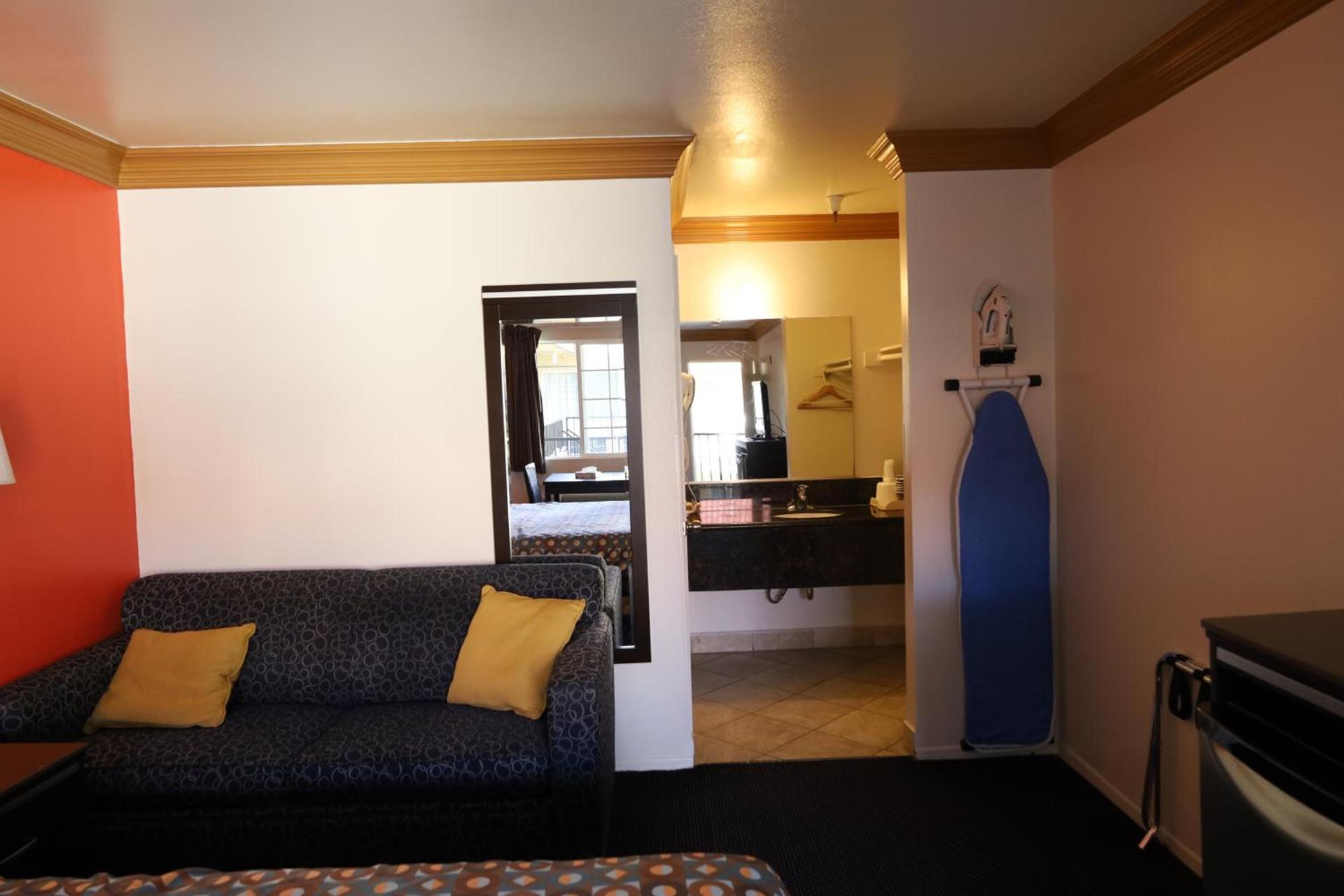 Lambert Inn photo 15