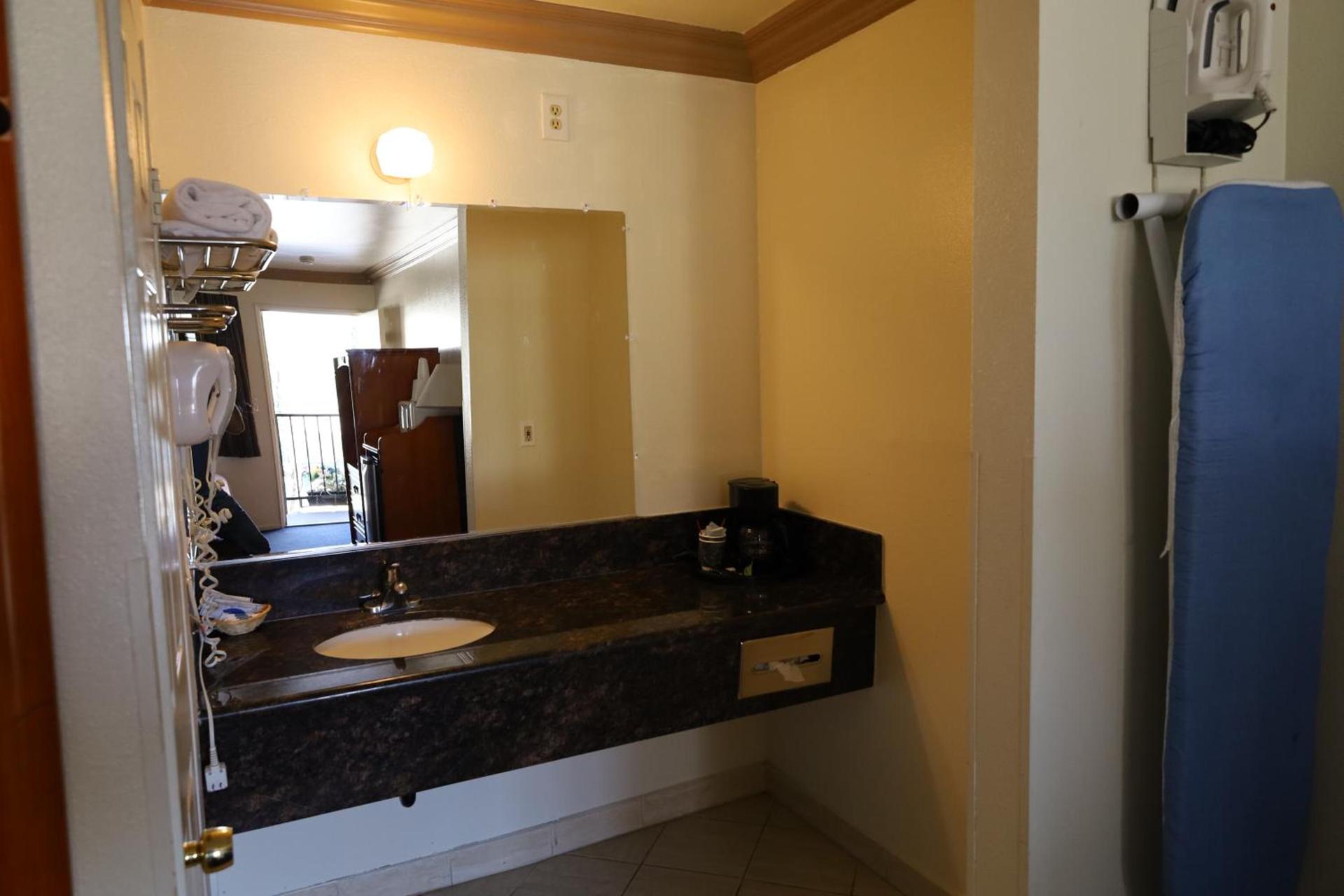 Lambert Inn photo 18