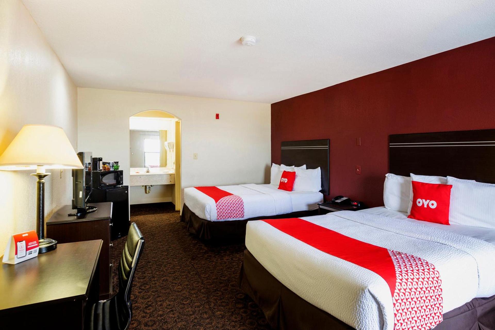 OYO Hotel LSU photo 28