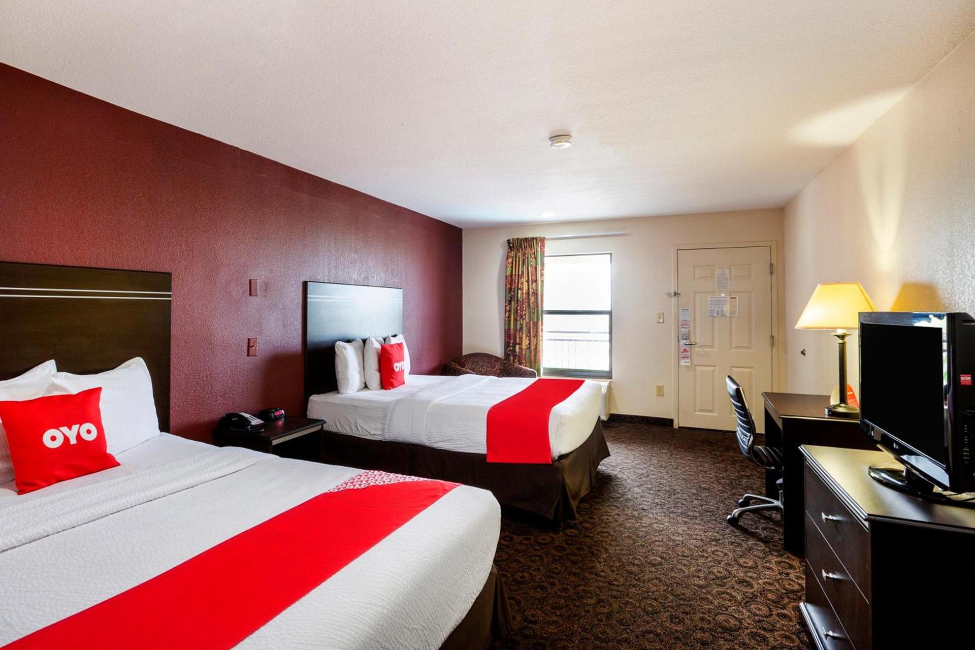 OYO Hotel LSU photo 27