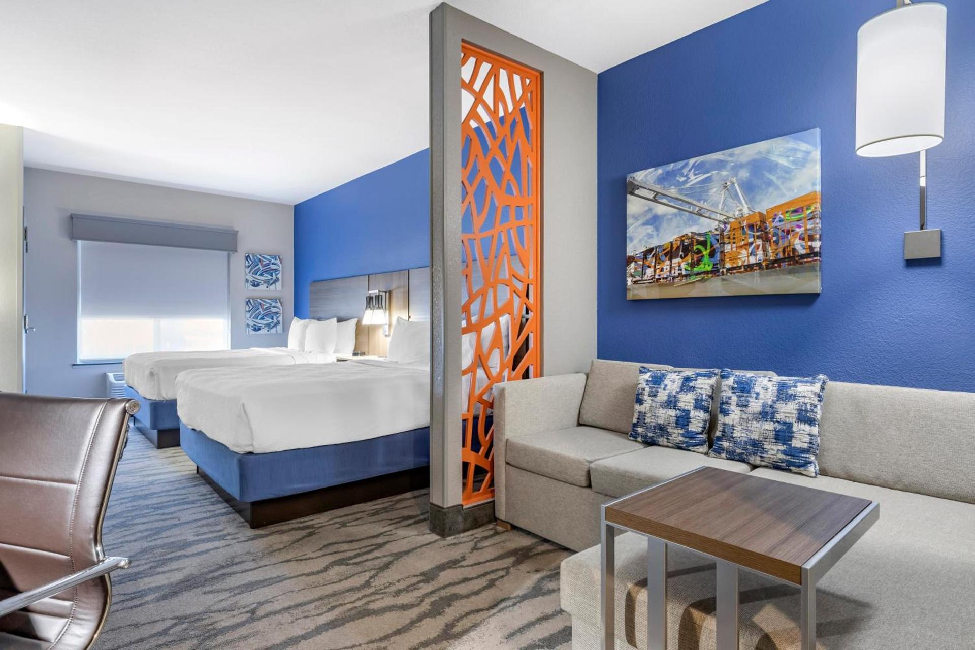 Best Western Plus Castlerock Inn & Suites photo 15