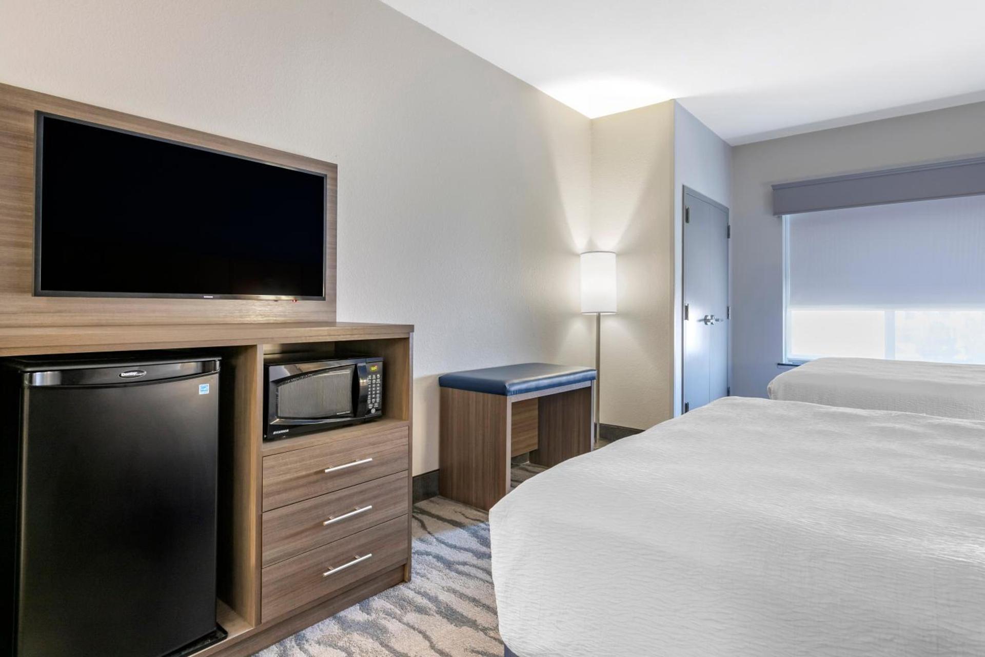 Best Western Plus Castlerock Inn & Suites photo 16